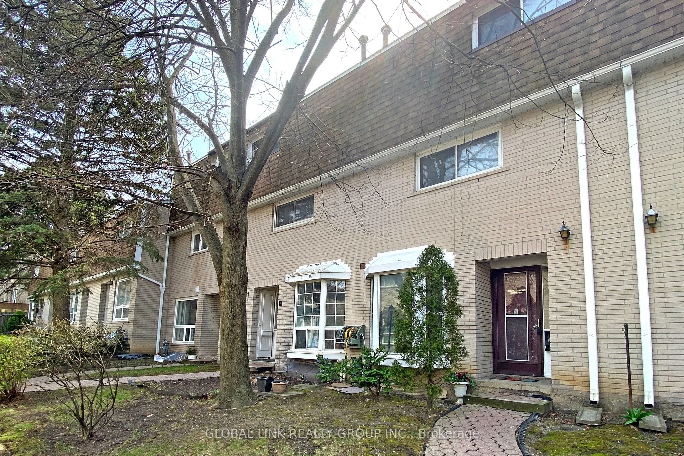 85 Rameau Drive S, #6