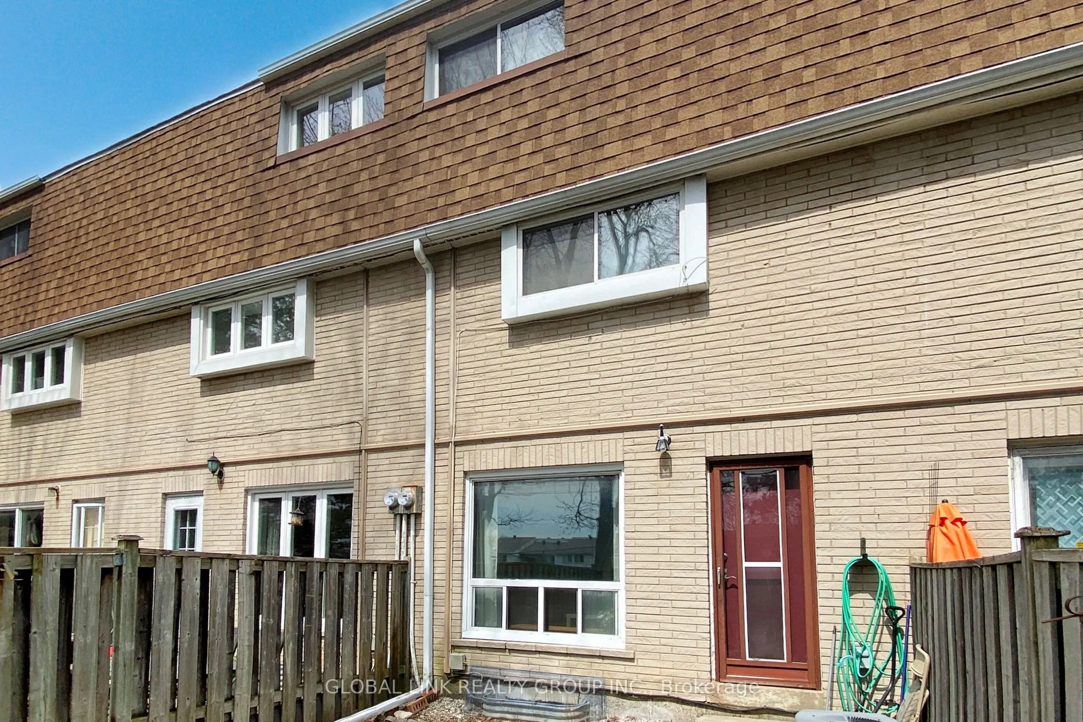 85 Rameau Drive S, #6