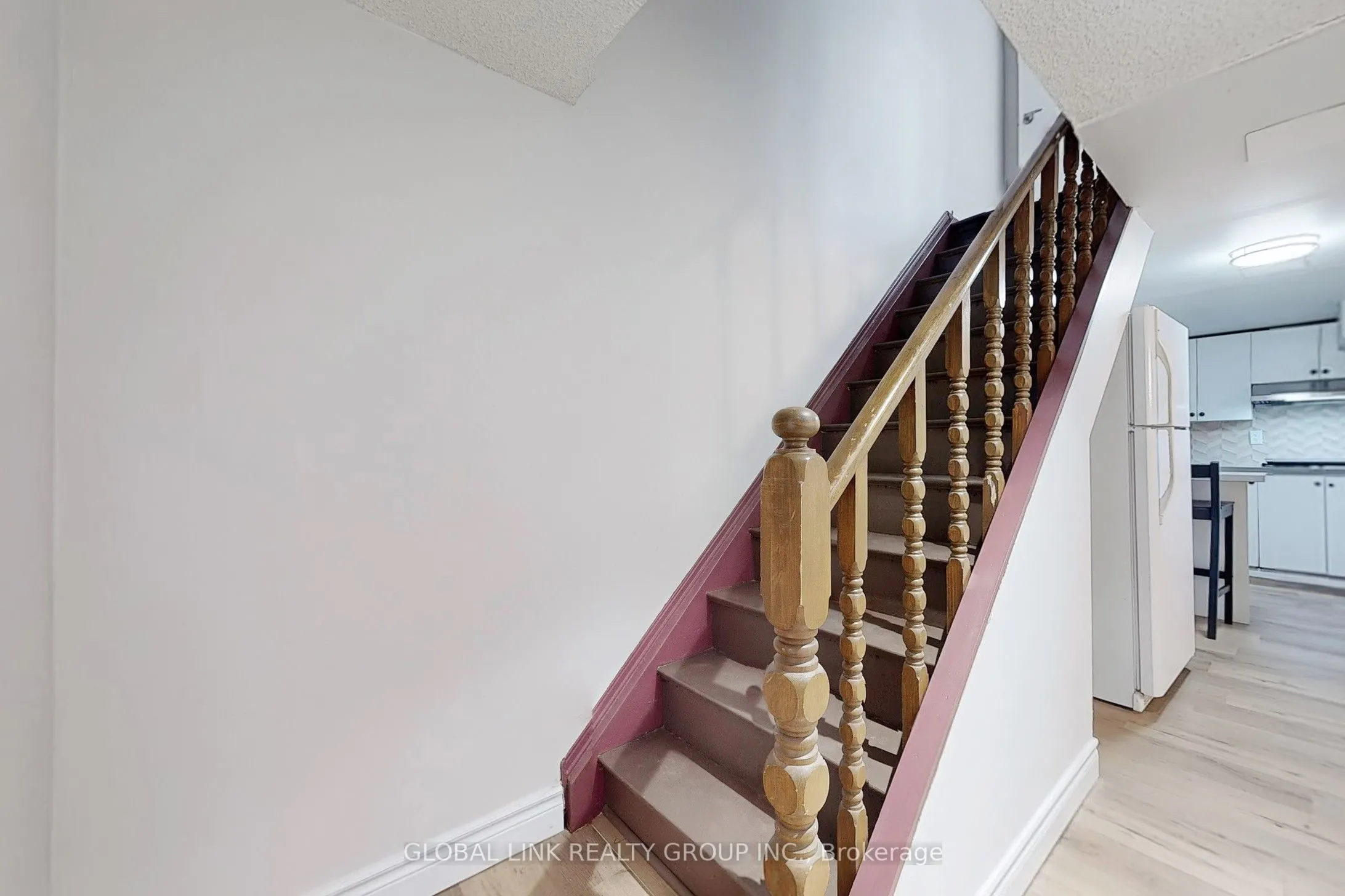 85 Rameau Drive S, #6