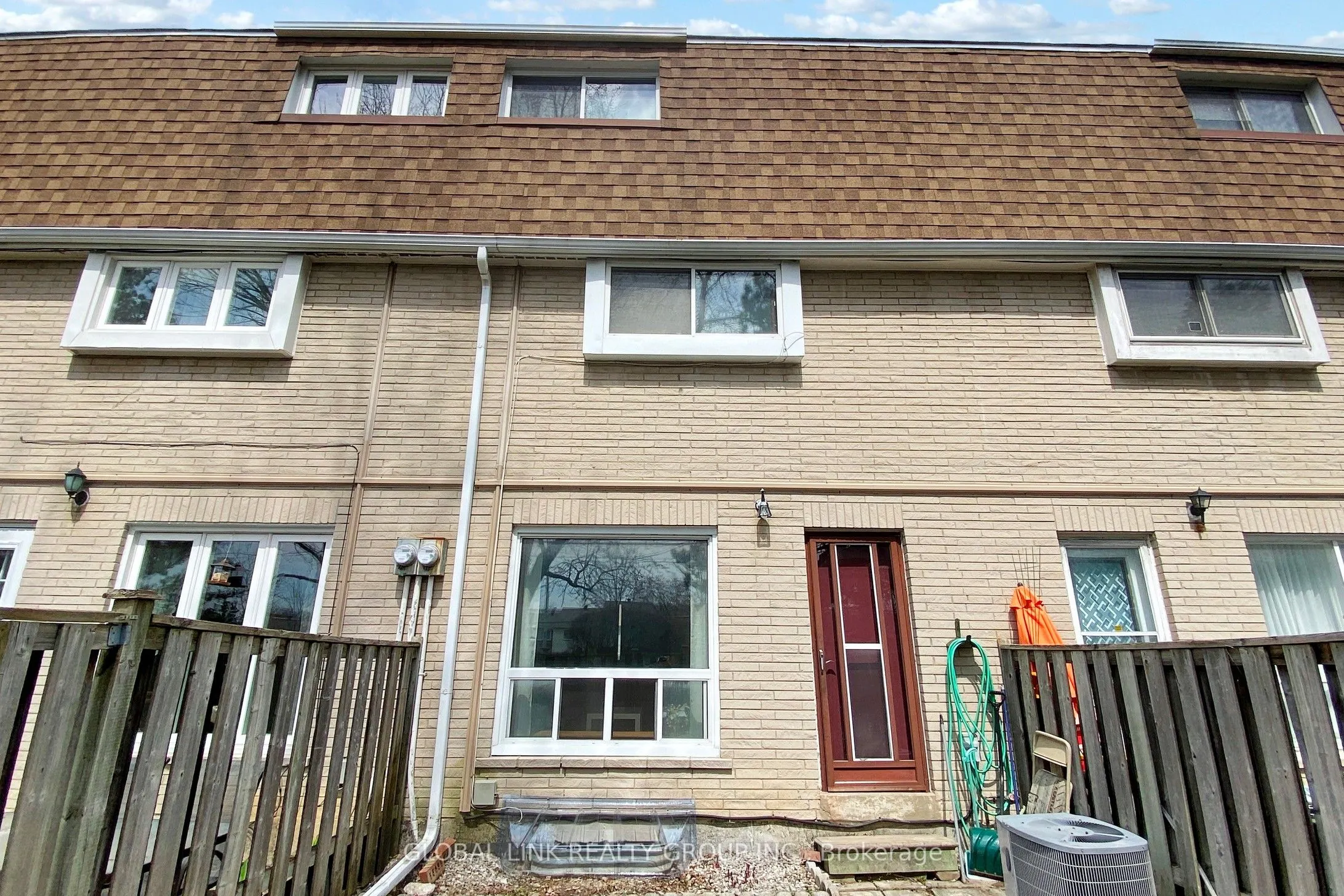 85 Rameau Drive S, #6