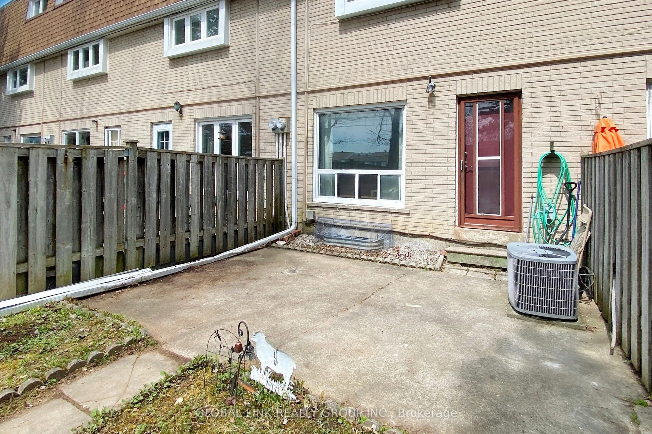 85 Rameau Drive S, #6