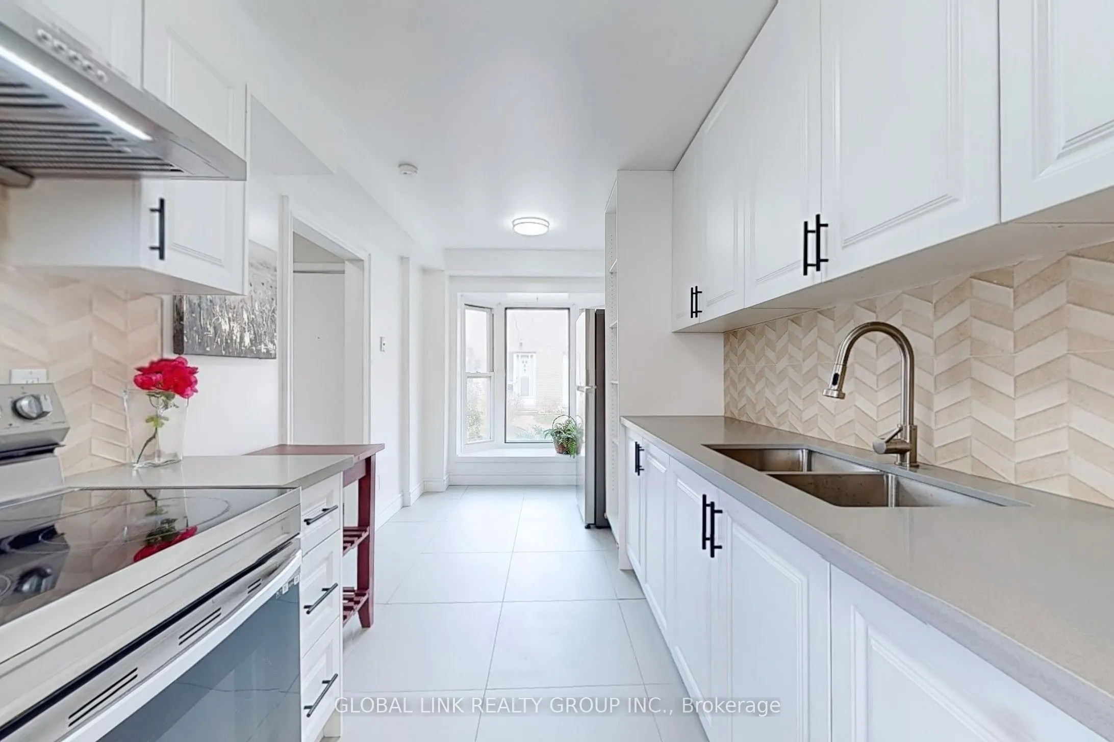 85 Rameau Drive S, #6