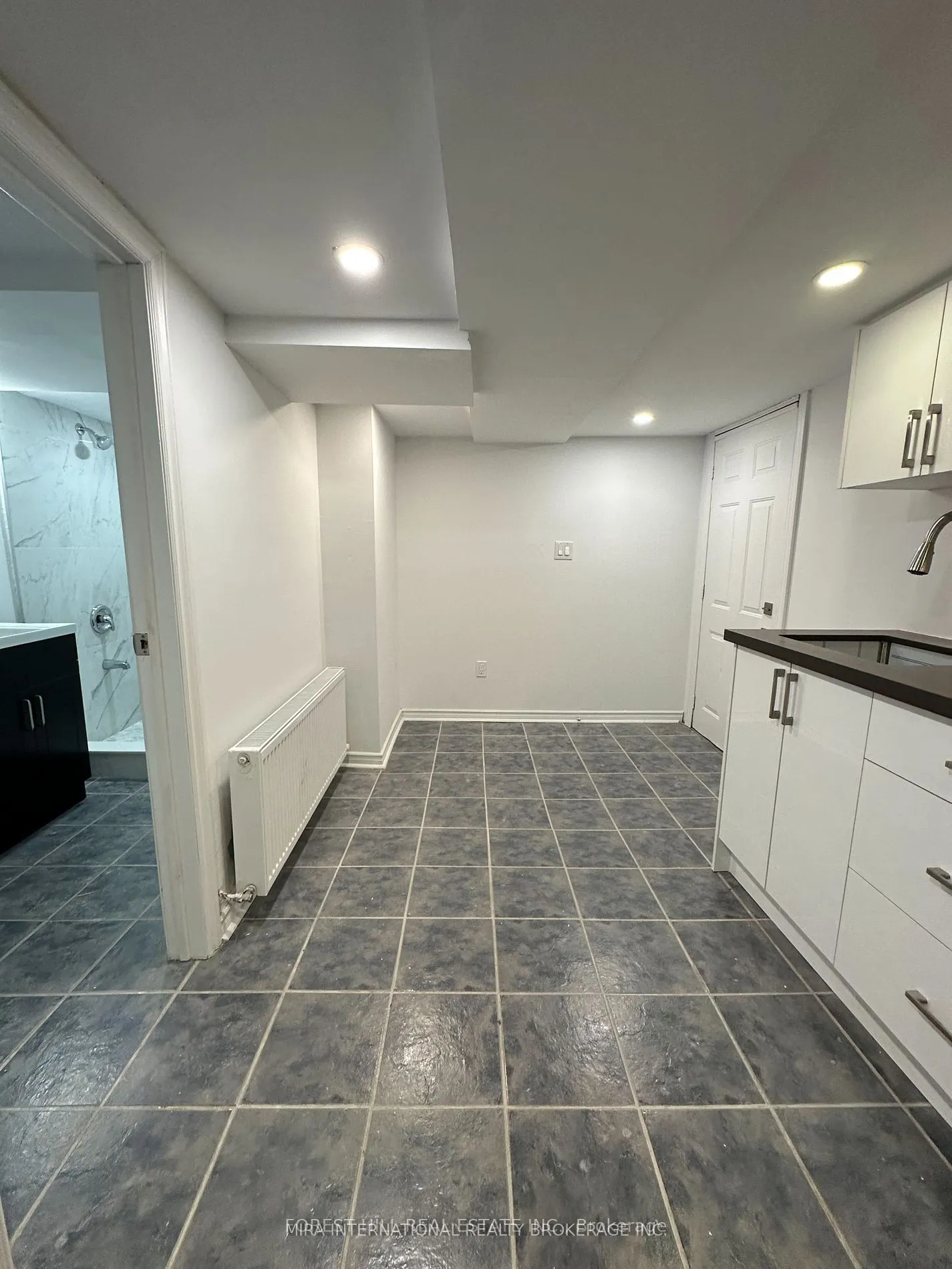 414 Dundas Street E, #B1