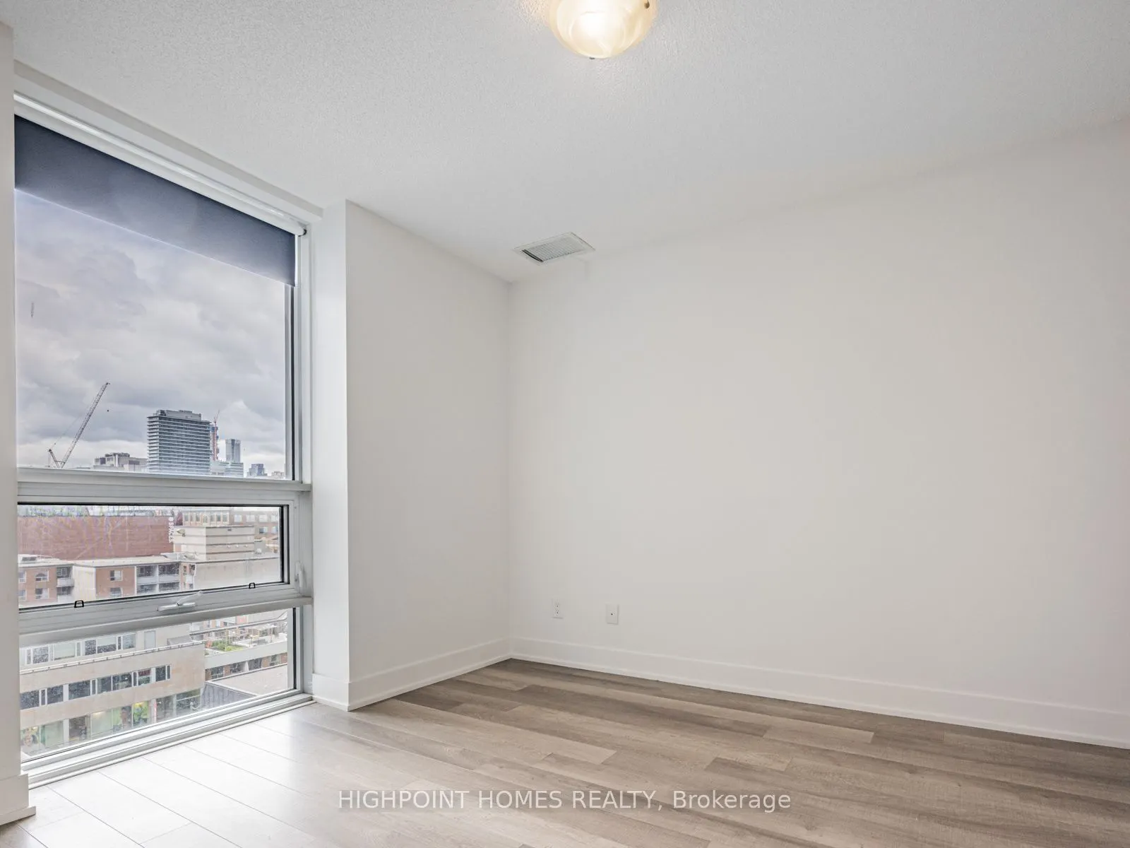 318 Richmond Street W, #909