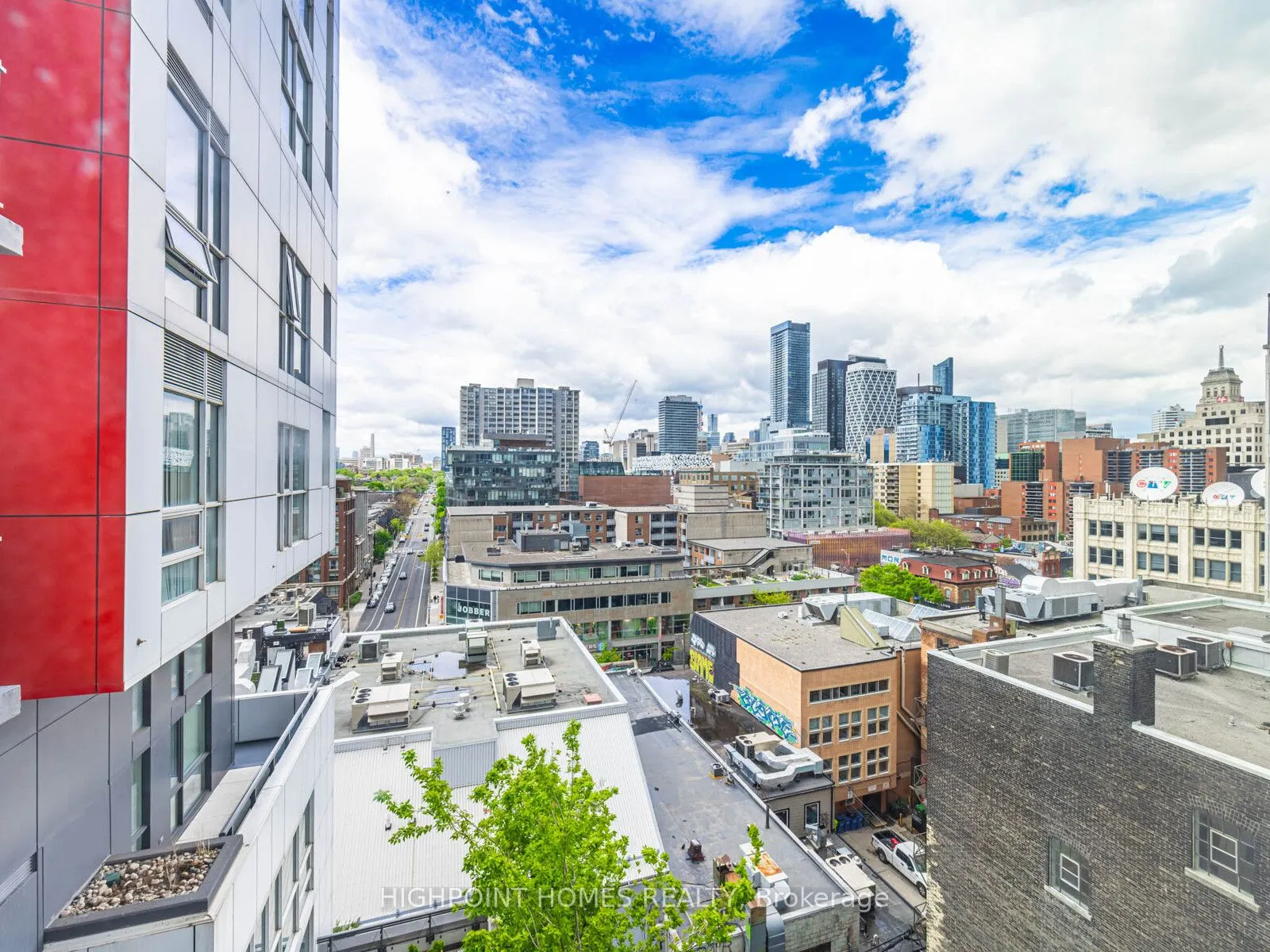 318 Richmond Street W, #909