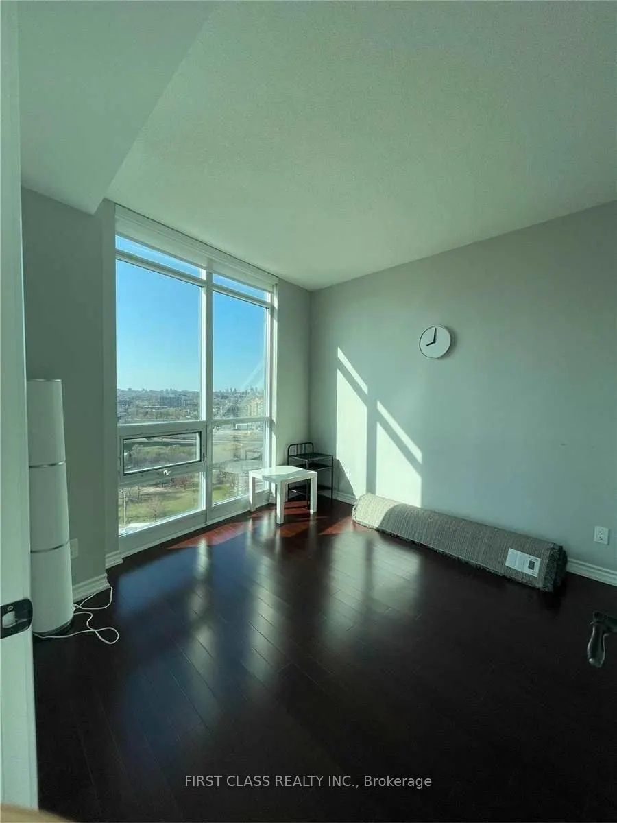 231 Fort York Boulevard #2004