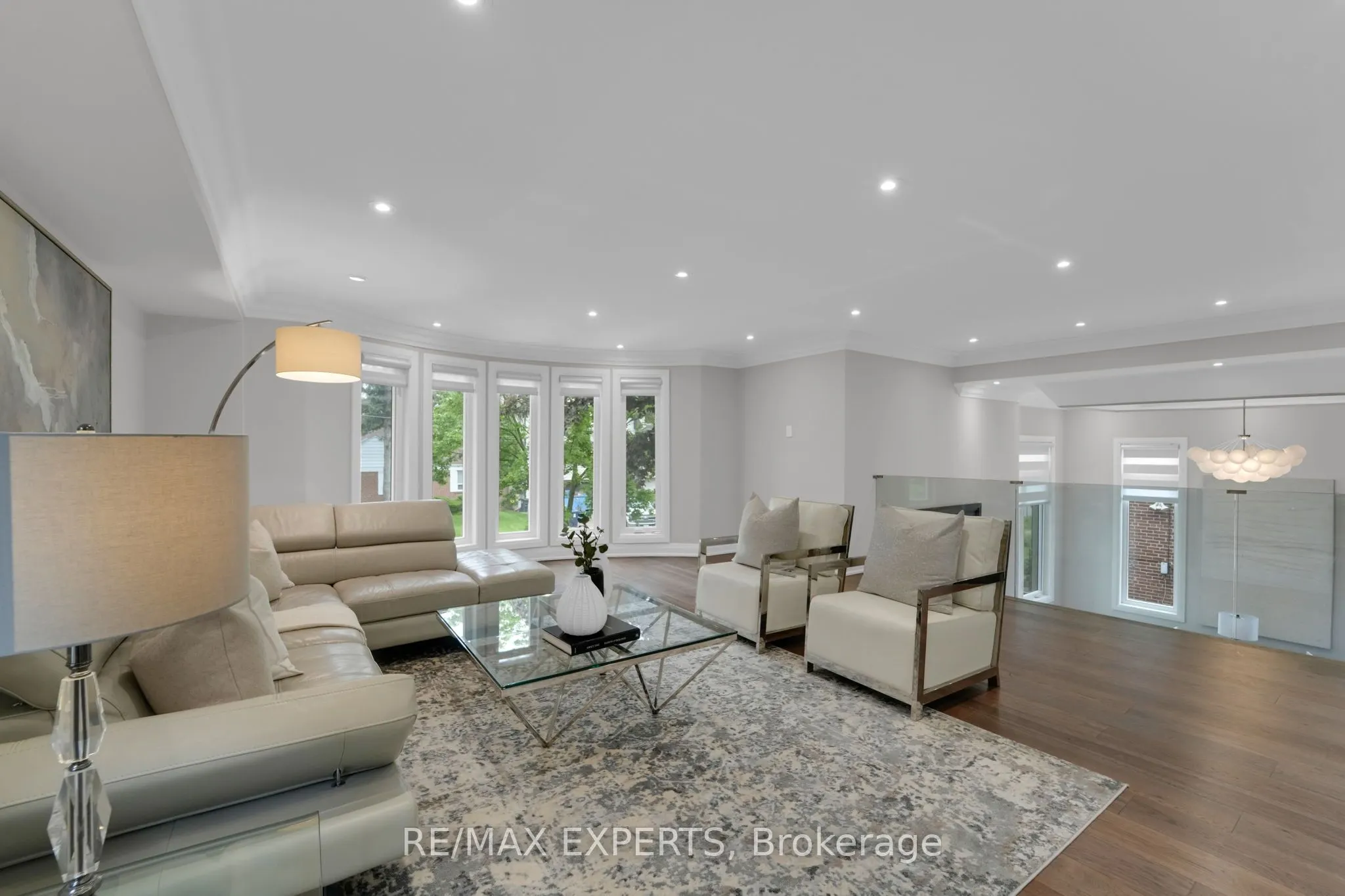 92 Churchill Avenue