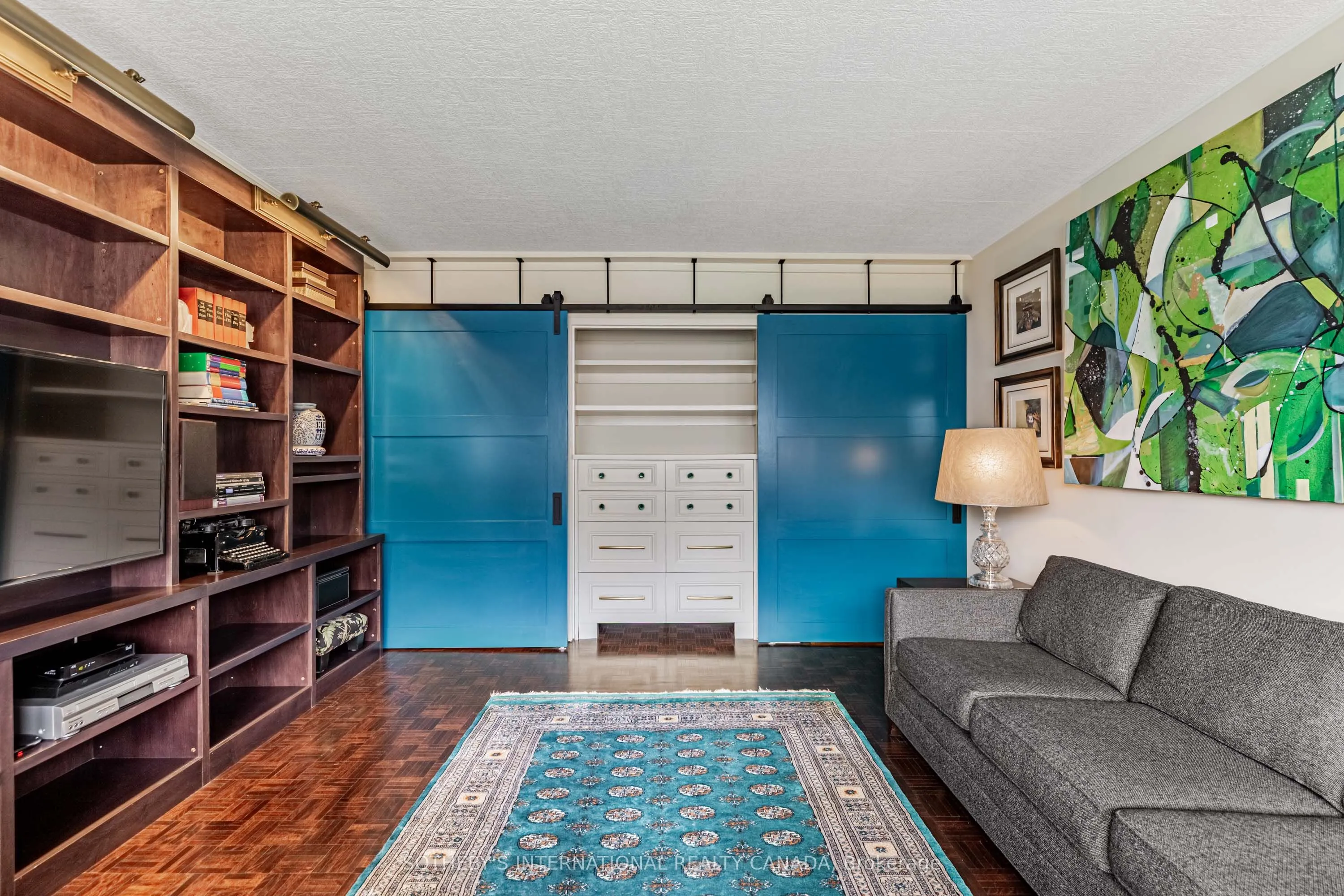 120 Rosedale Valley Road, #803