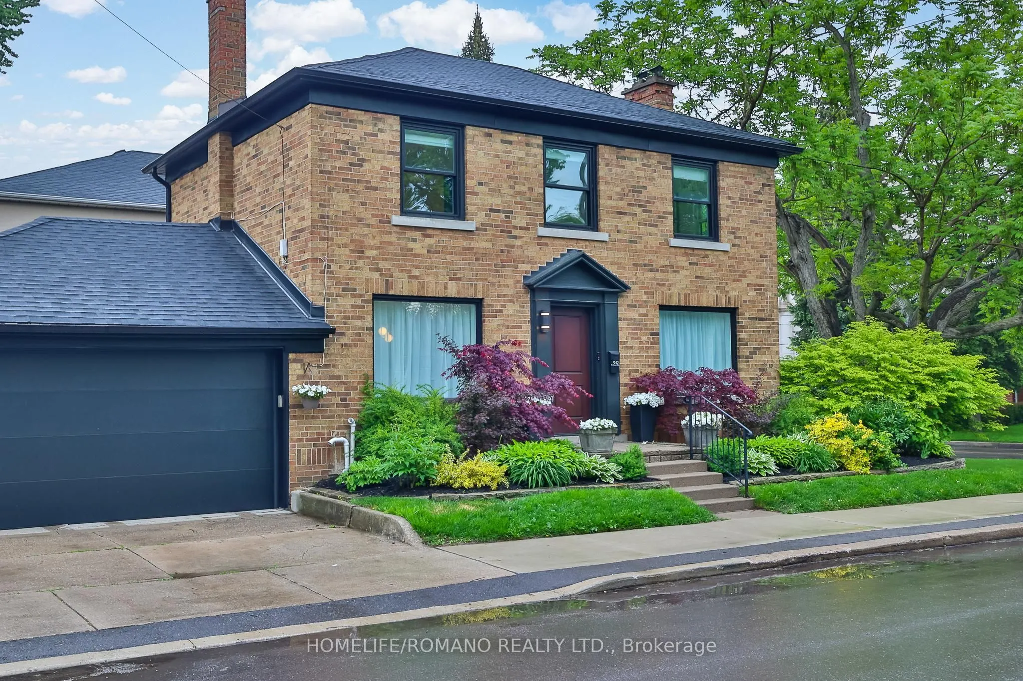 542 Deloraine Avenue