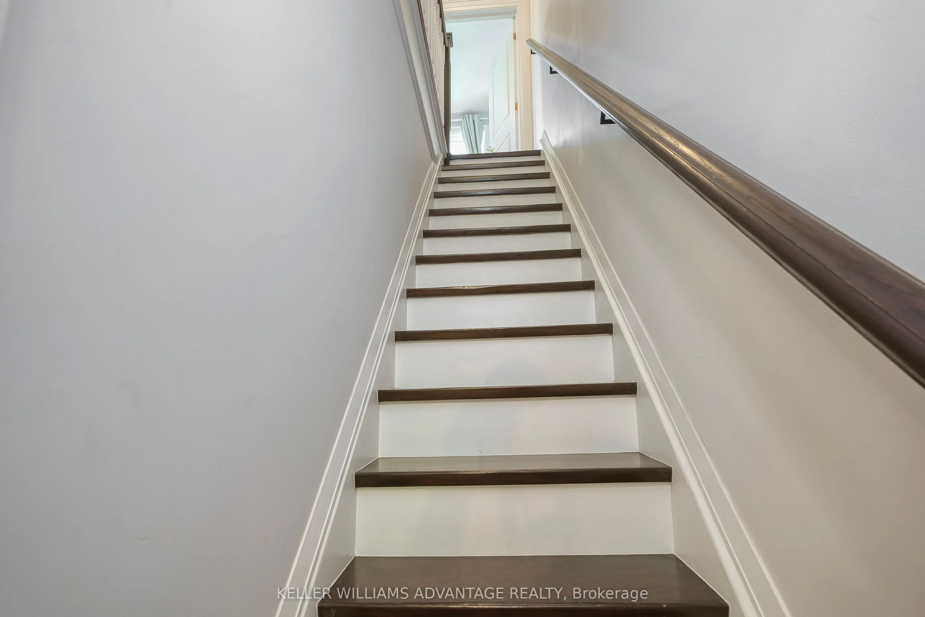 359 Sackville Street