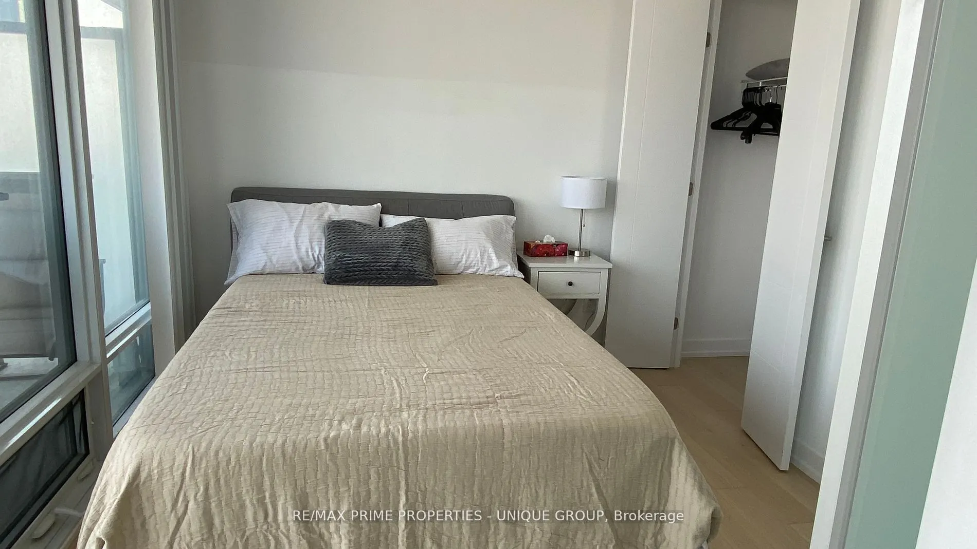 488 University Avenue #3716