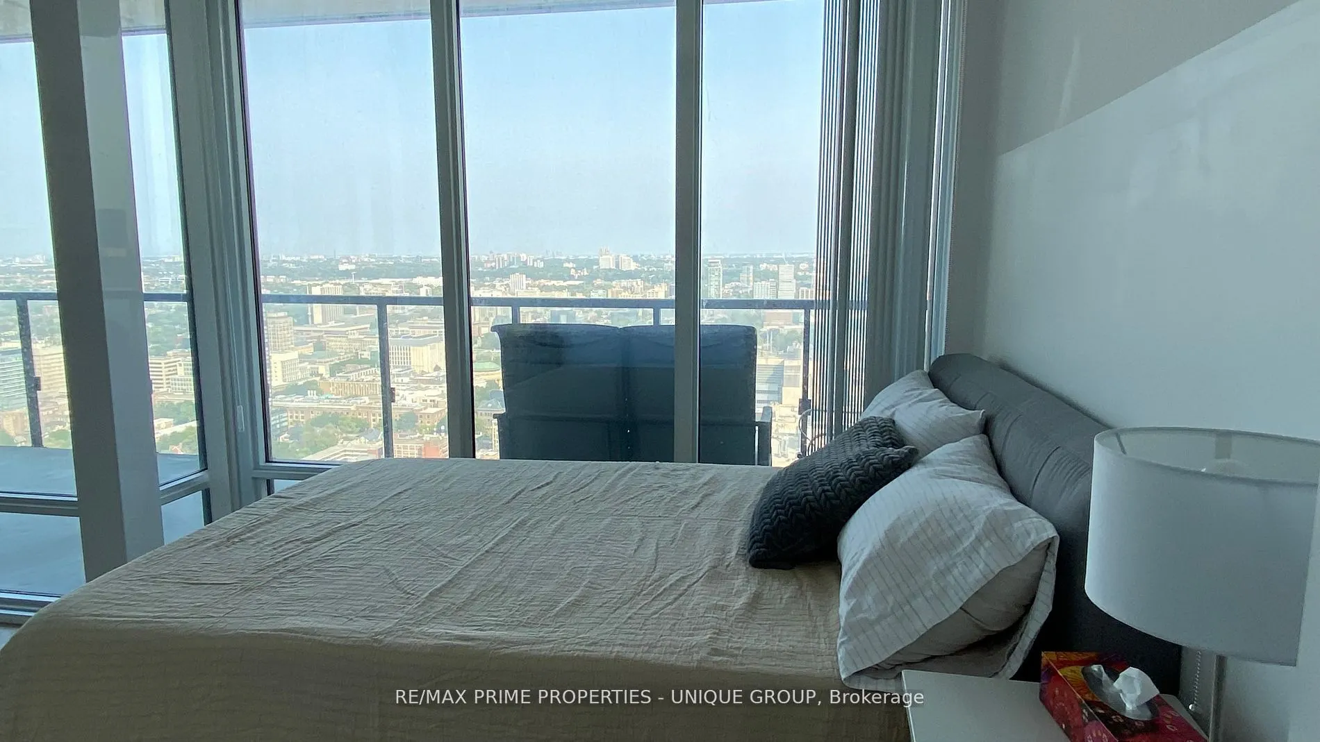 488 University Avenue #3716