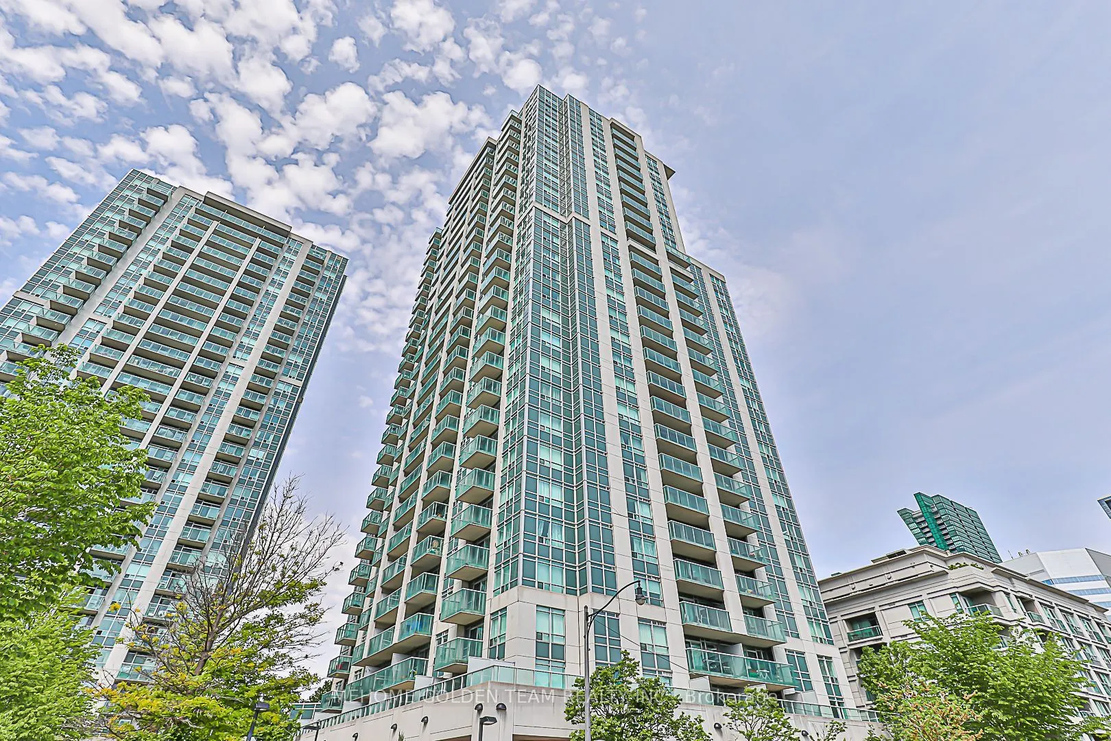16 Harrison Garden Boulevard, #602