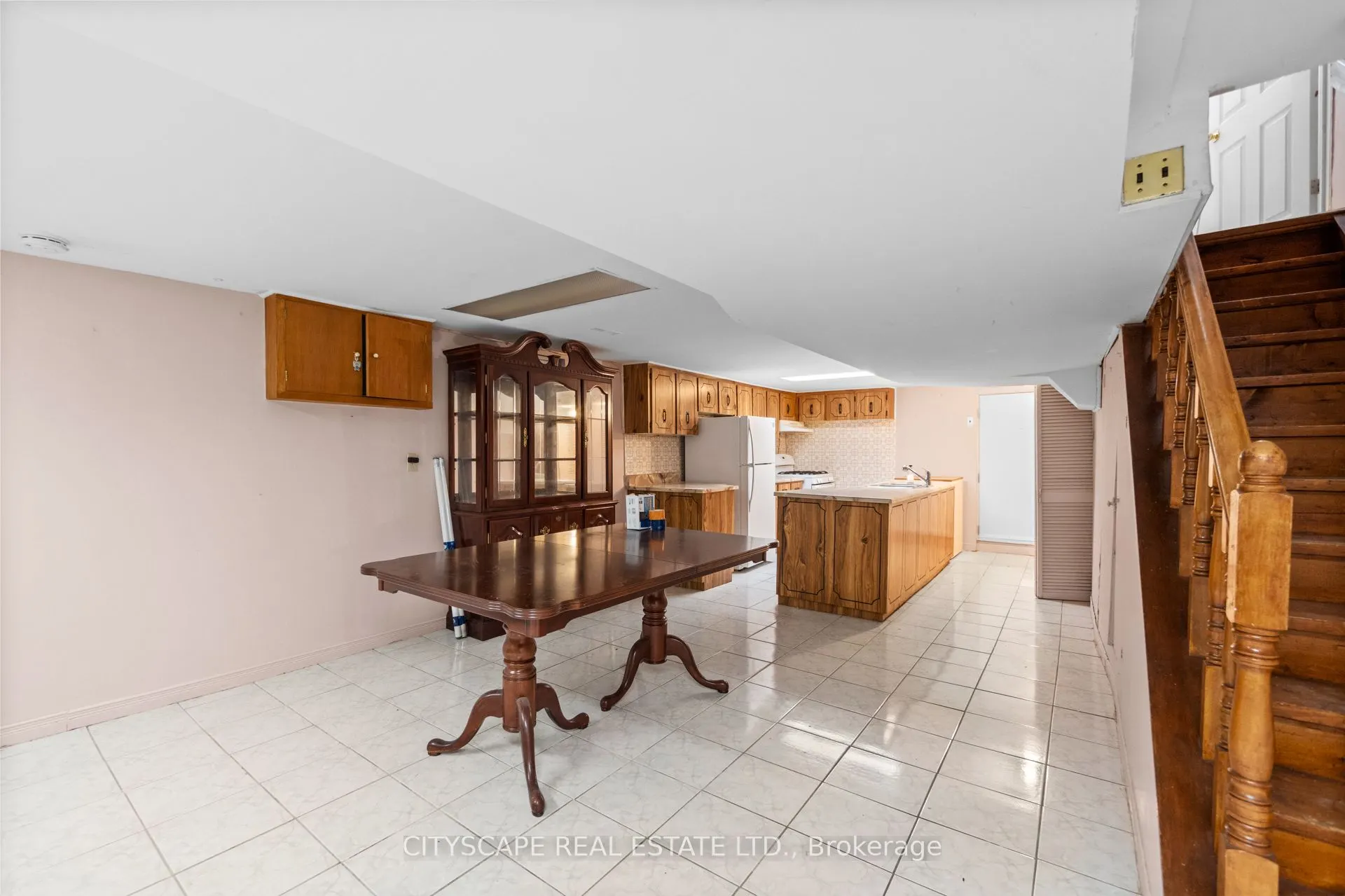 92 Bellwoods Avenue