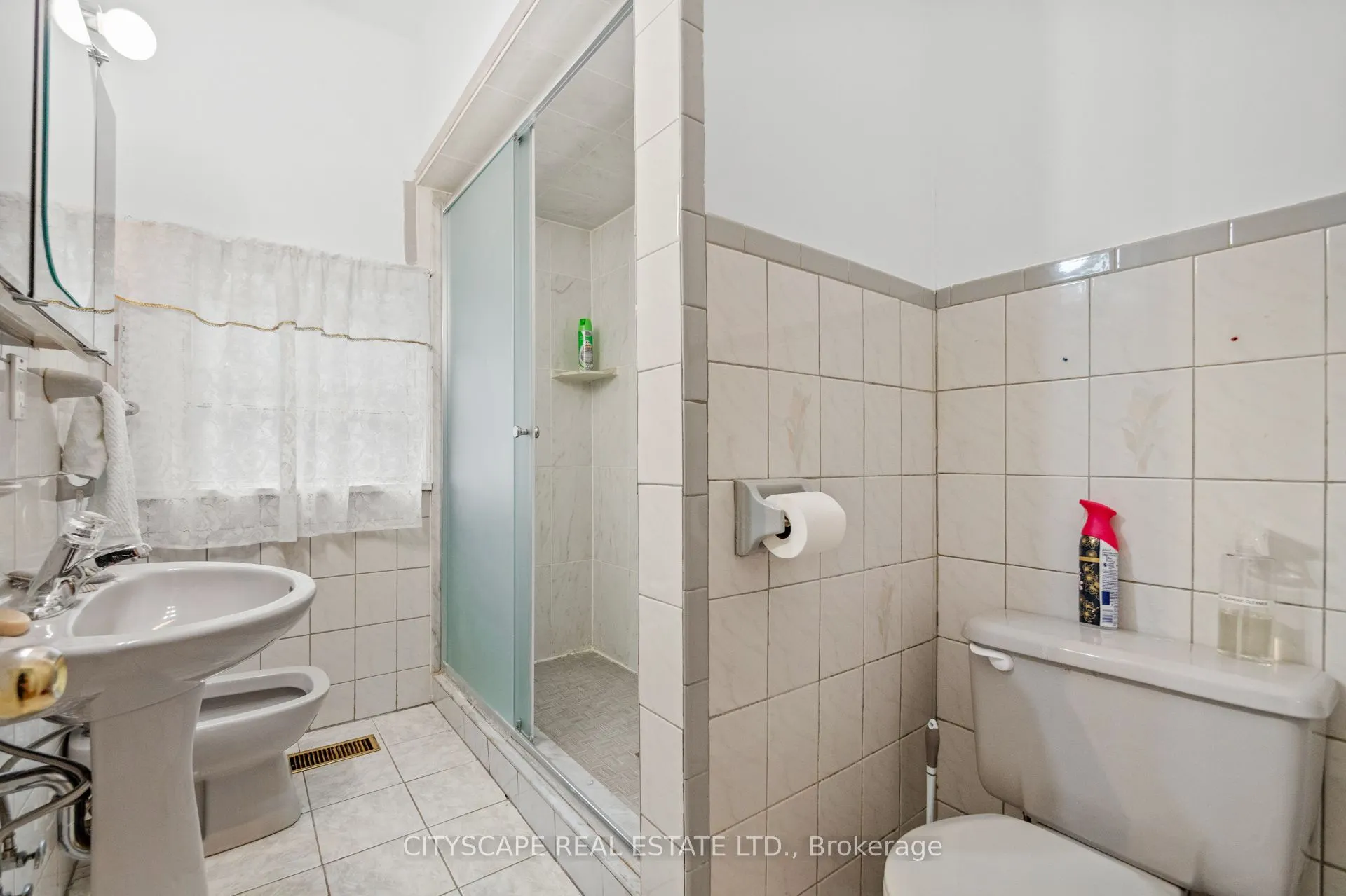 92 Bellwoods Avenue