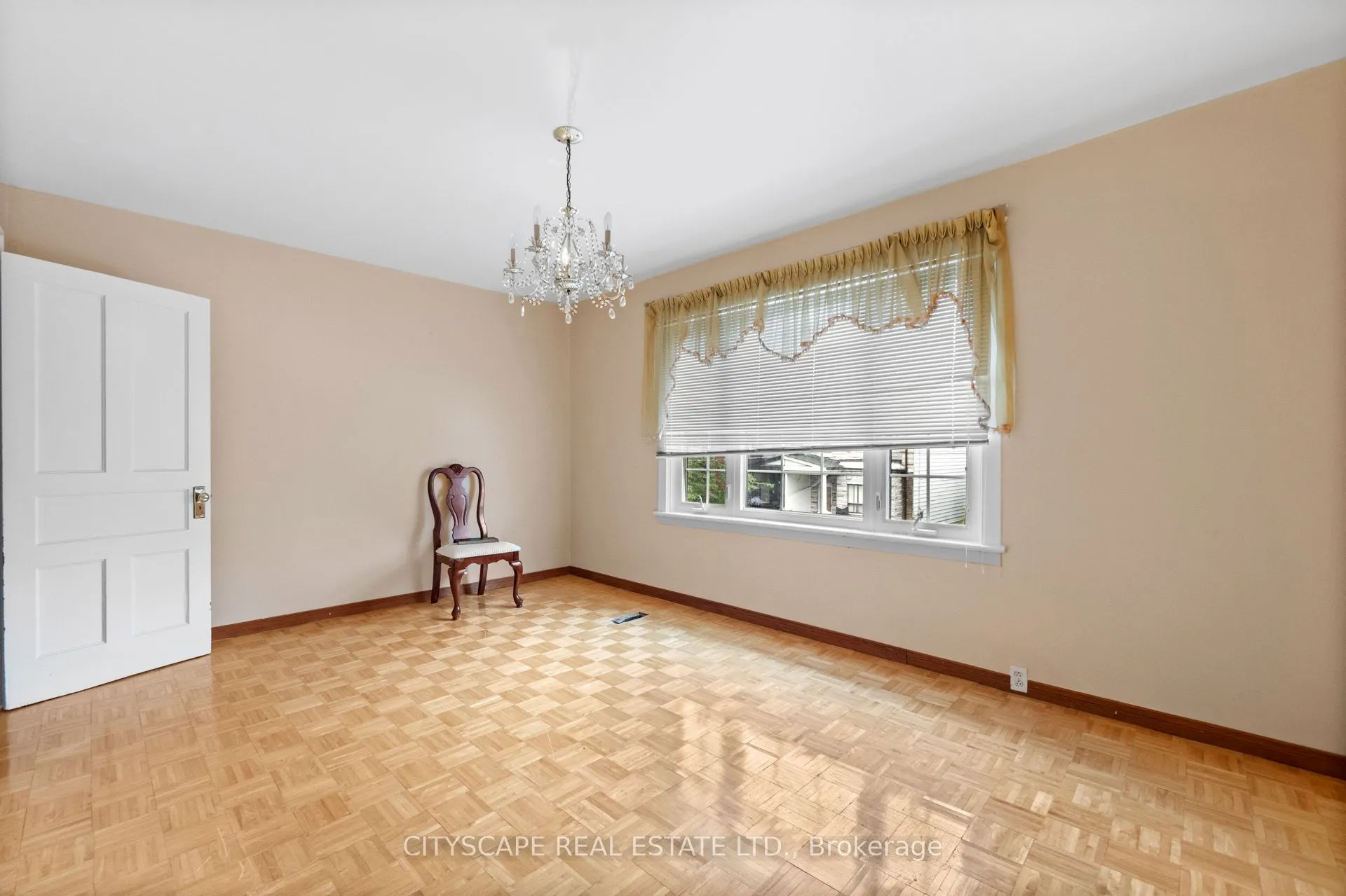 92 Bellwoods Avenue