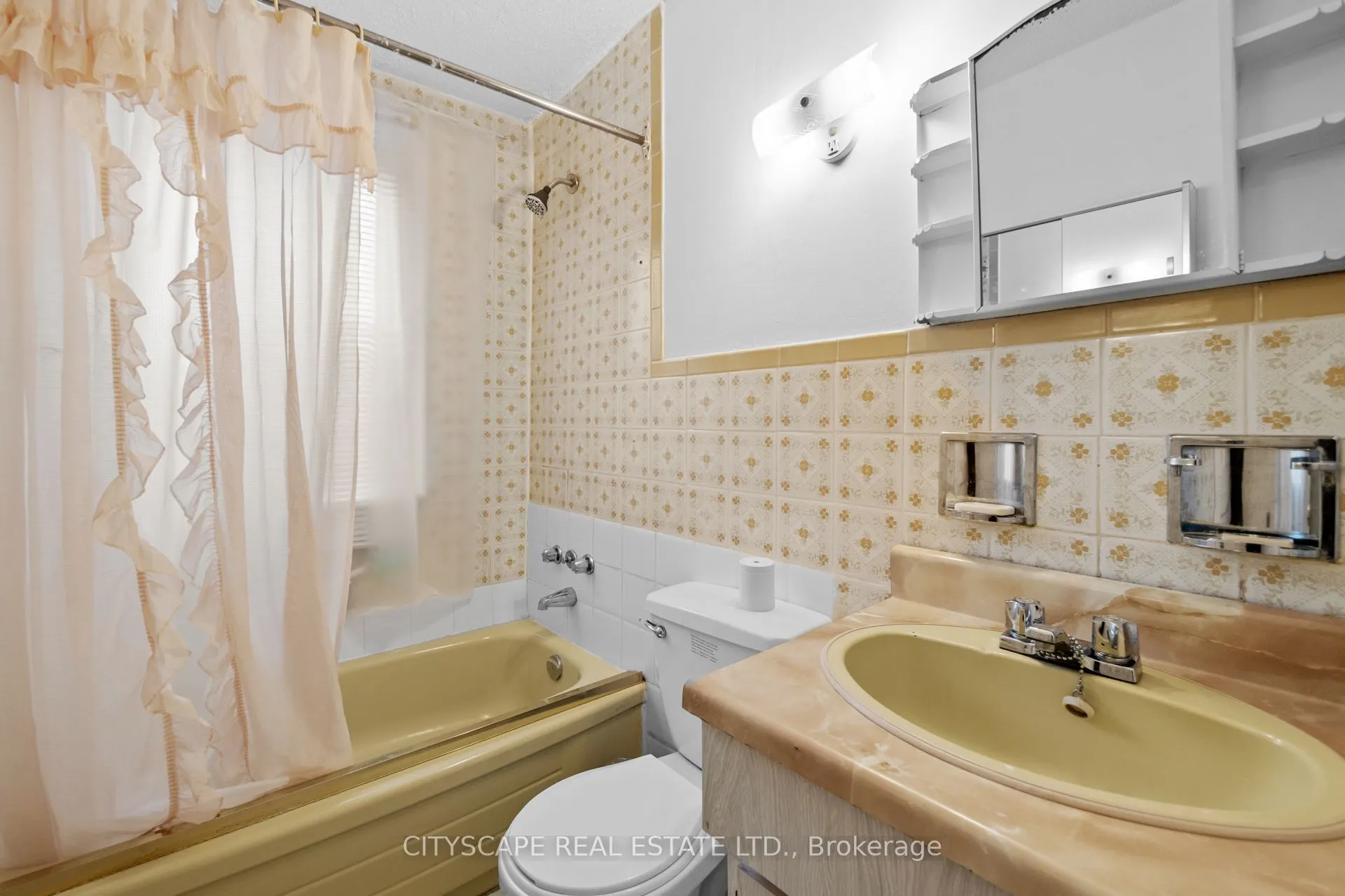 92 Bellwoods Avenue