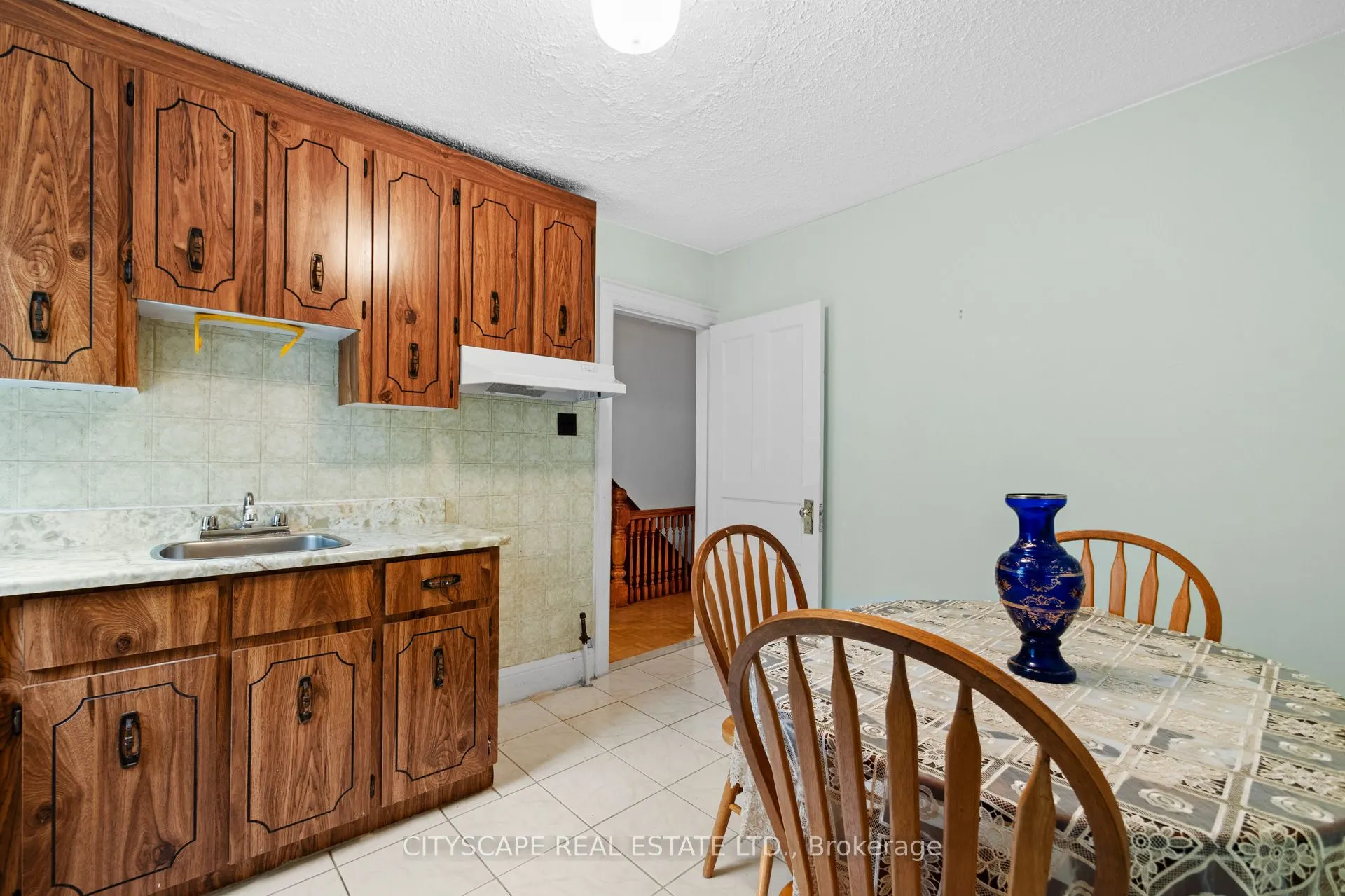 92 Bellwoods Avenue