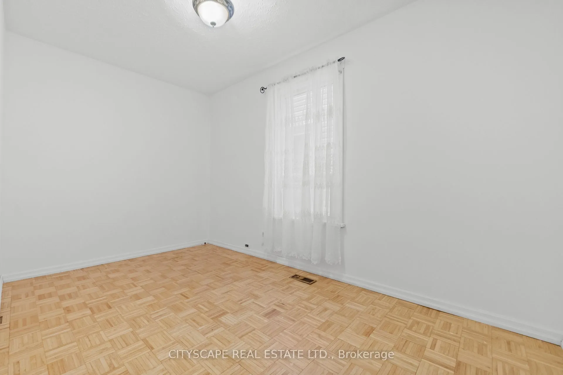 92 Bellwoods Avenue