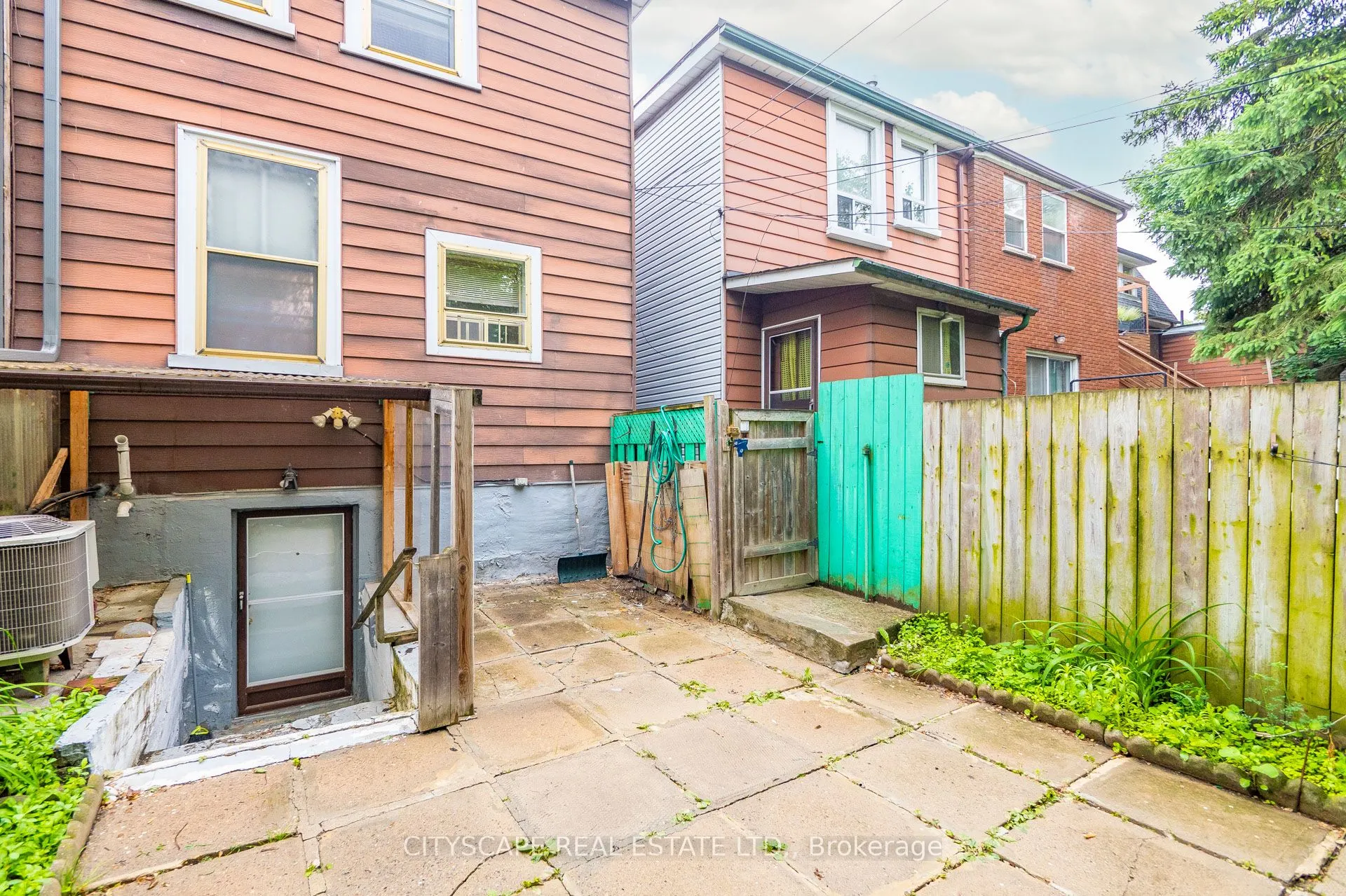 92 Bellwoods Avenue
