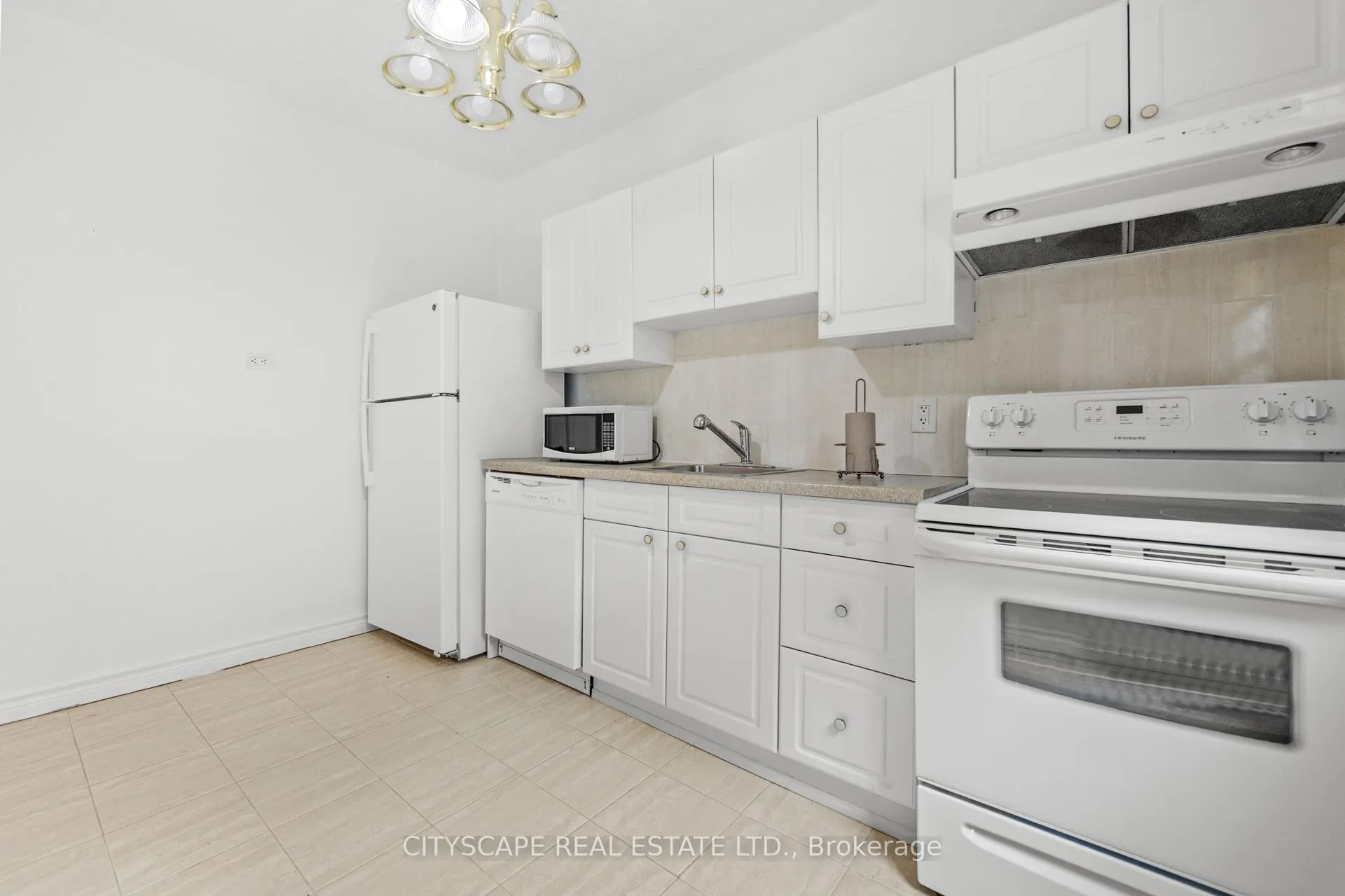 92 Bellwoods Avenue