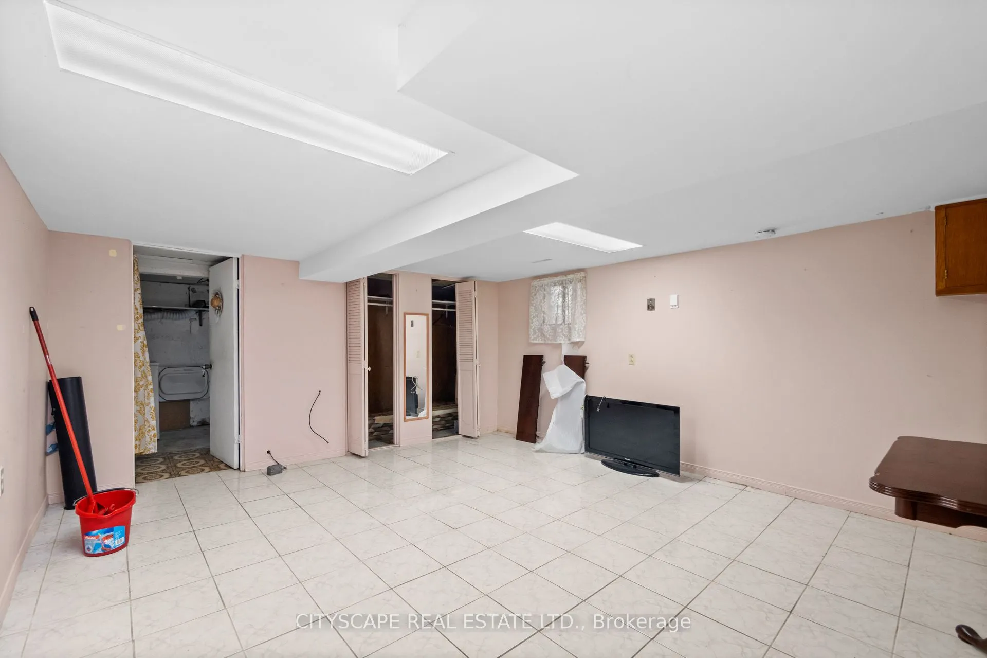 92 Bellwoods Avenue