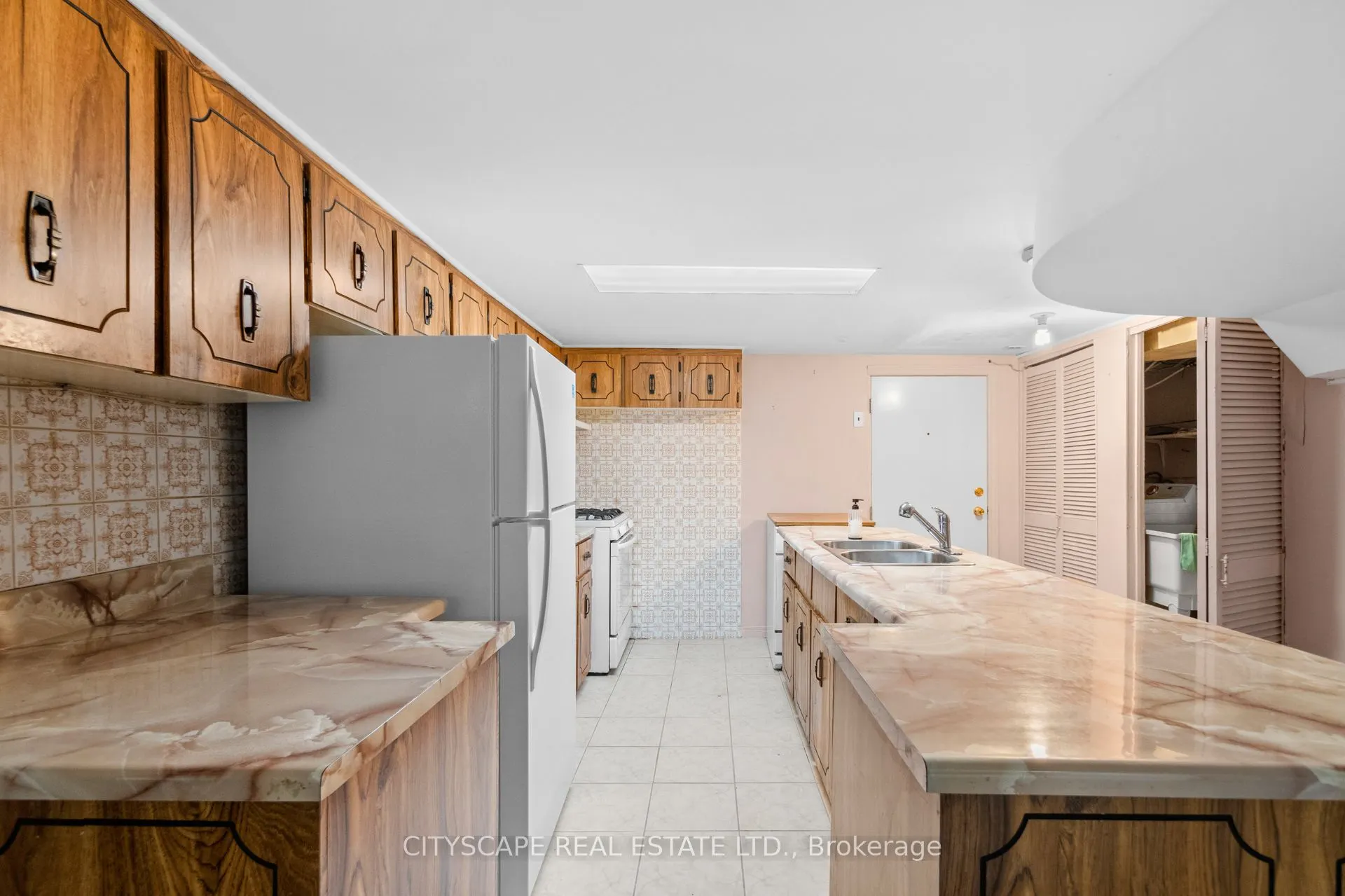 92 Bellwoods Avenue