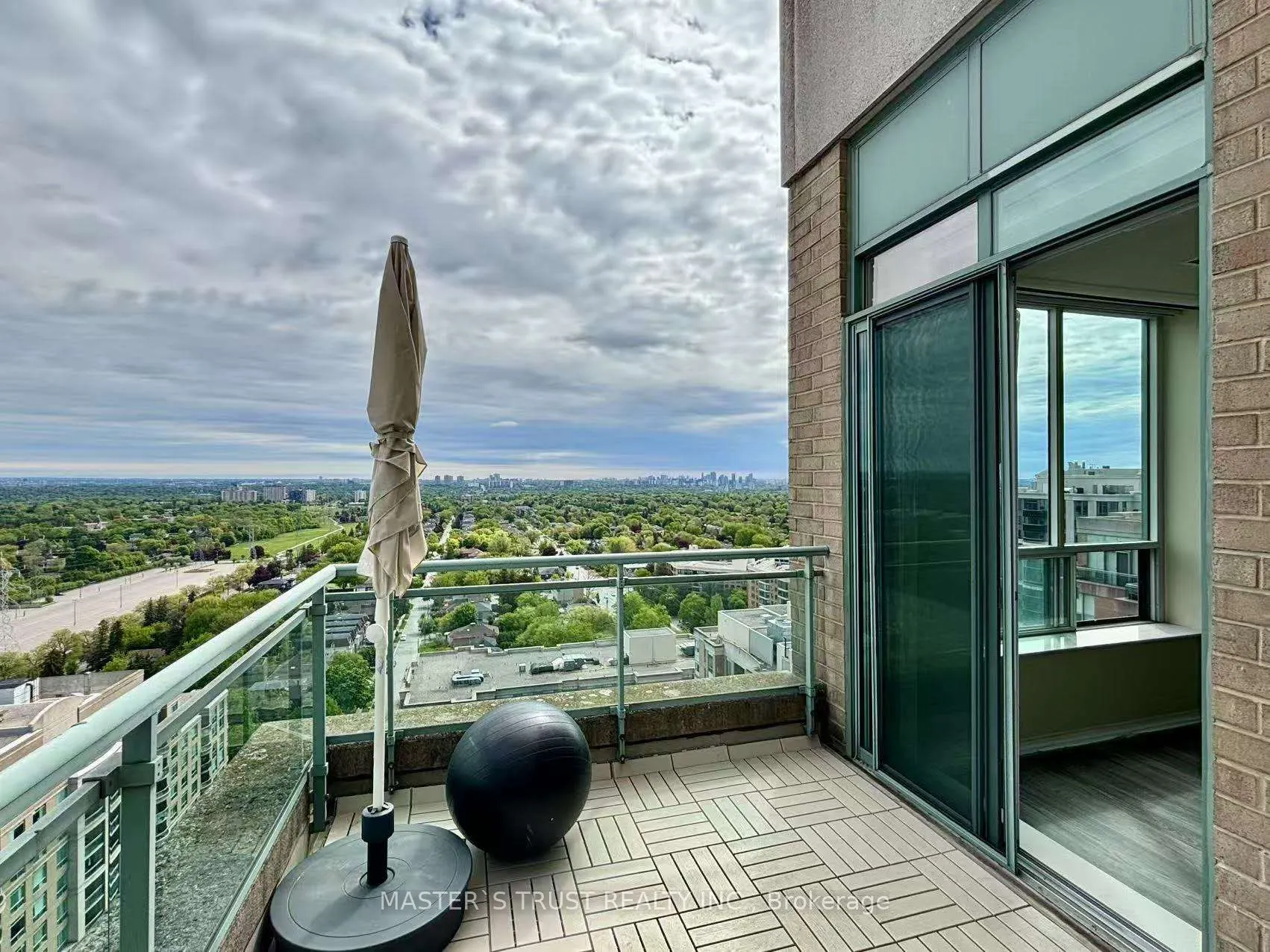 1 Pemberton Avenue, #Ph5