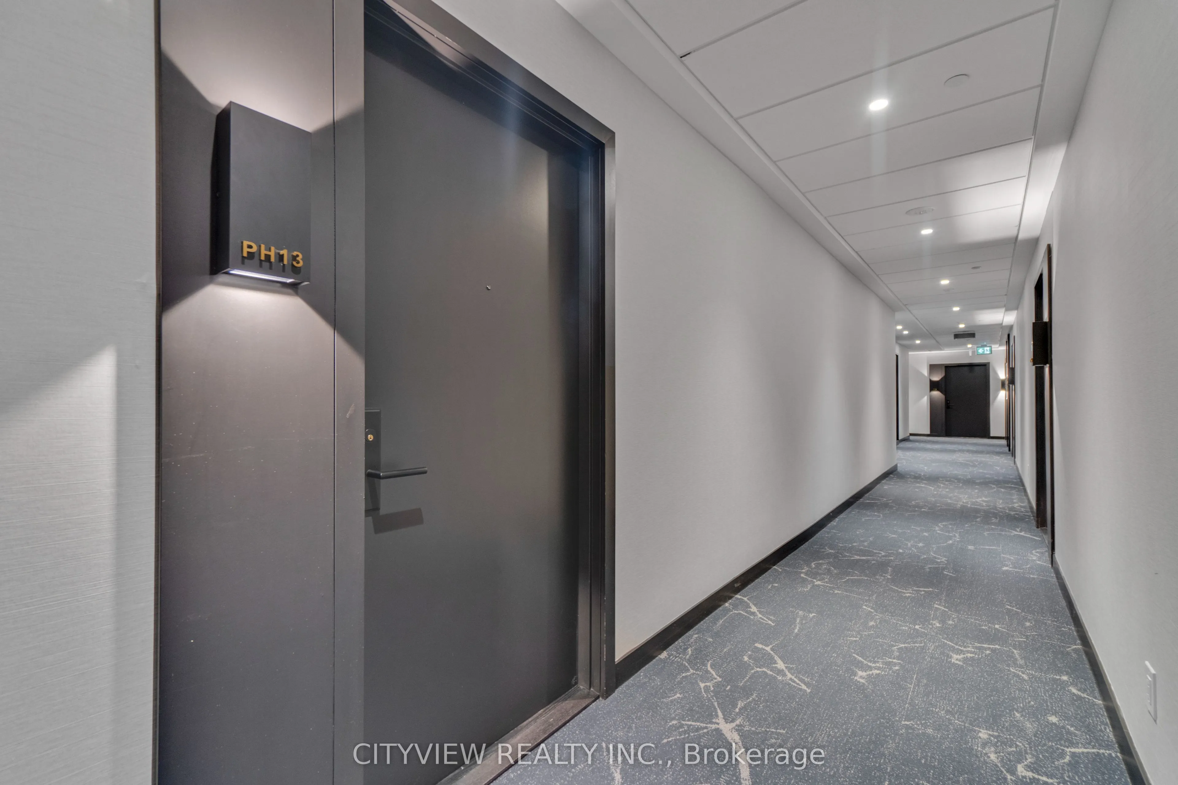 500 Dupont Street, #PH13