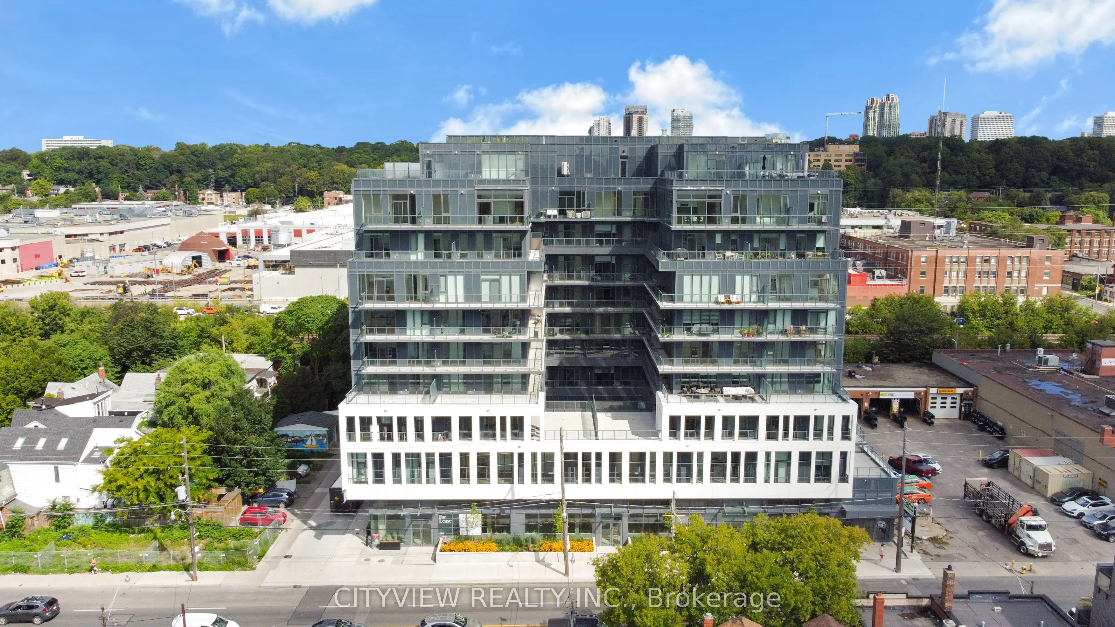 500 Dupont Street, #PH13