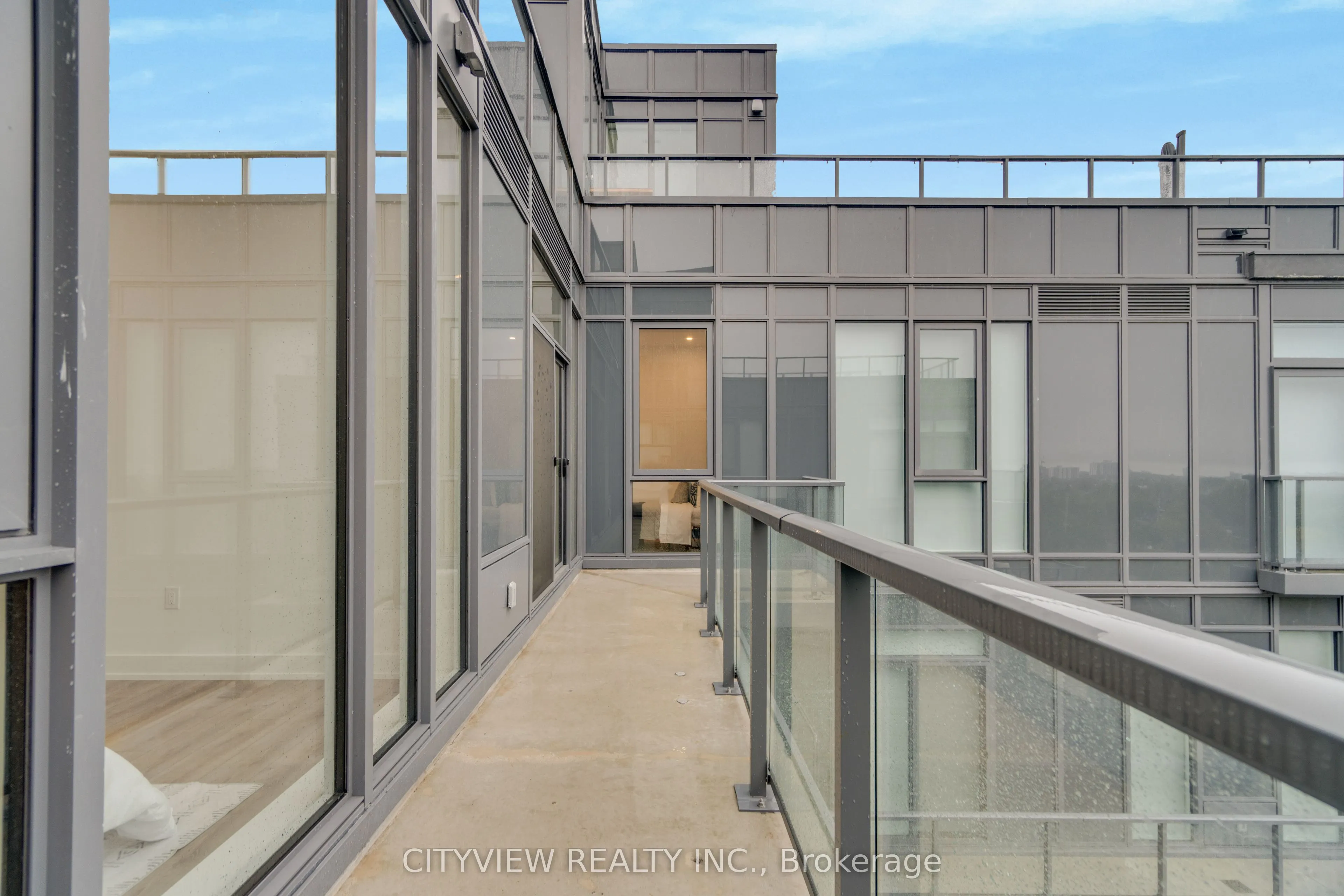 500 Dupont Street, #PH13