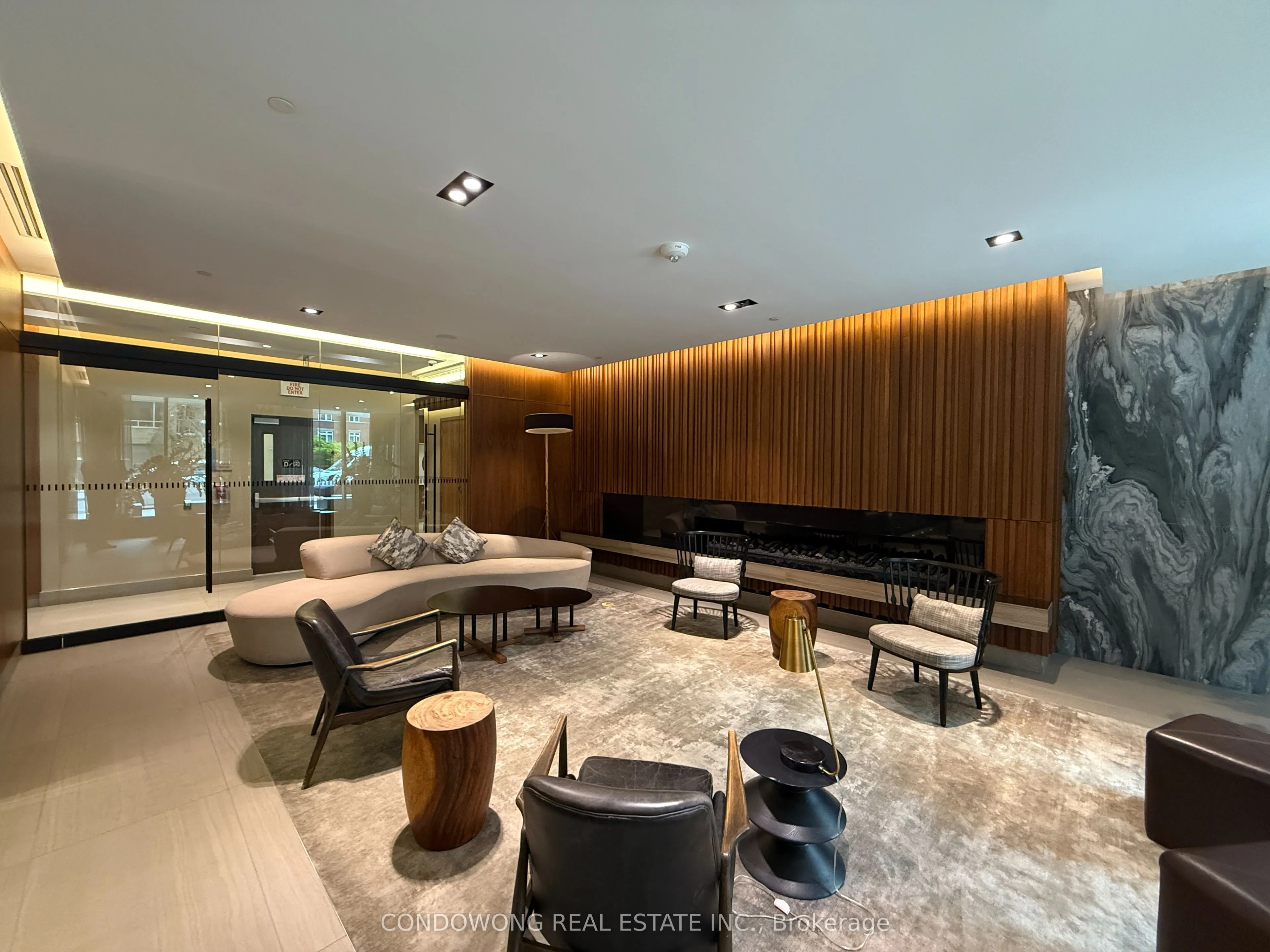 125 Redpath Avenue #2911