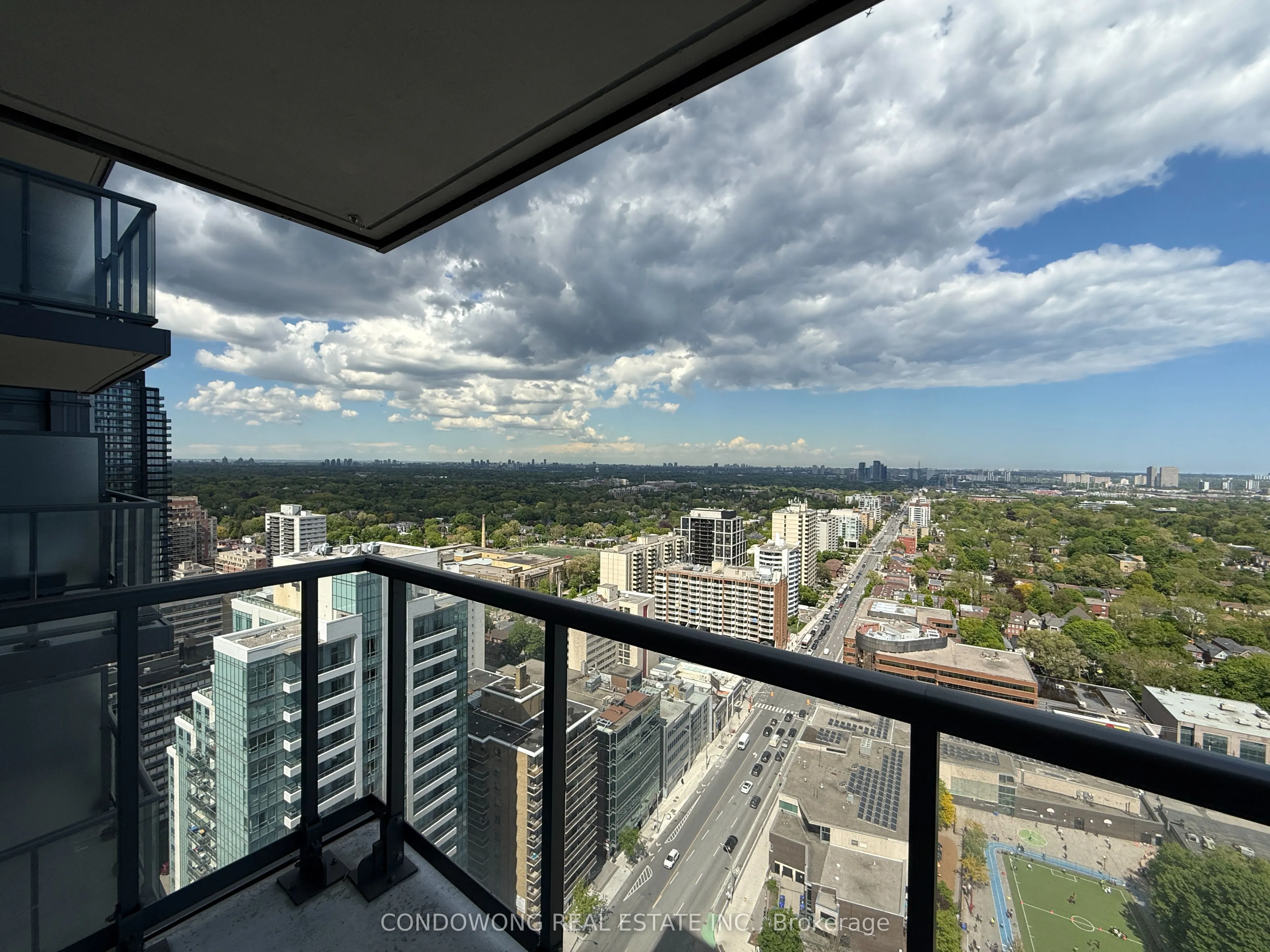 125 Redpath Avenue #2911