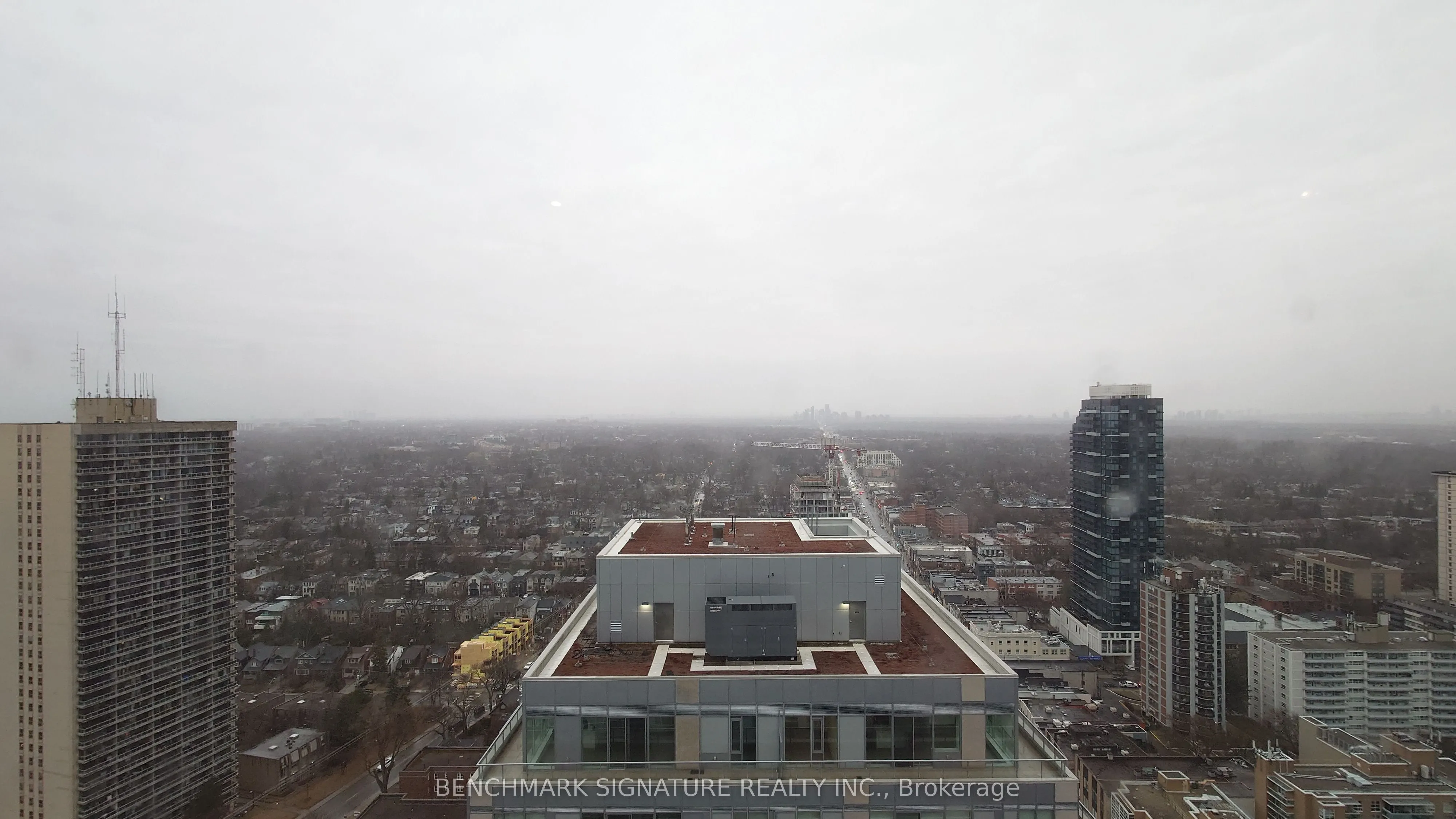 33 Helendale Avenue, #2902