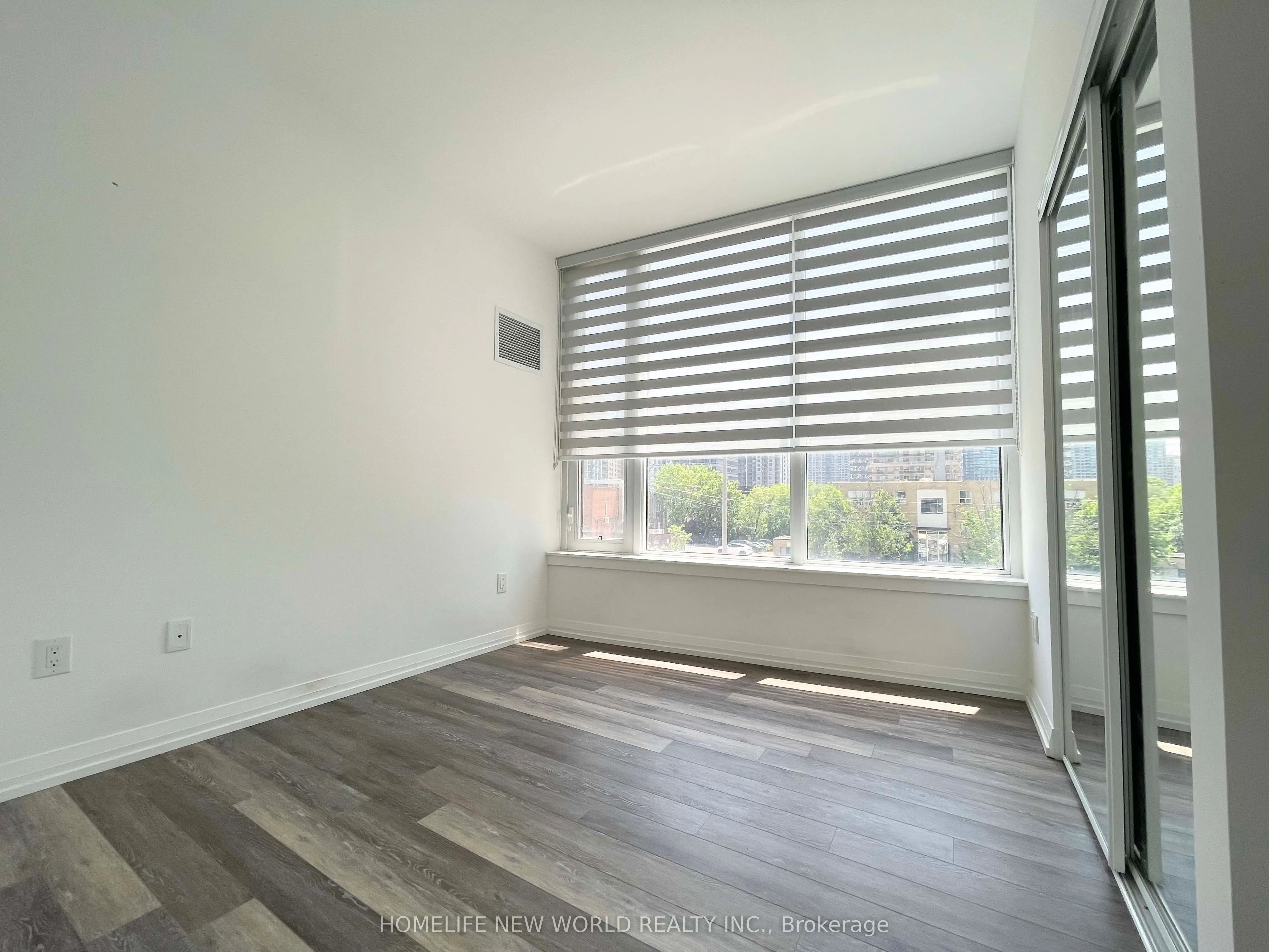 75 Canterbury Place #207