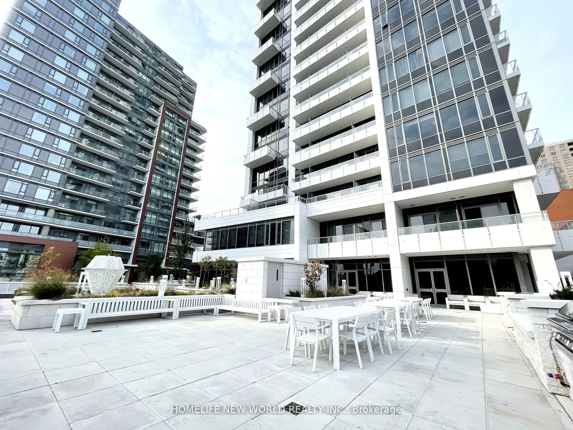 75 Canterbury Place #207