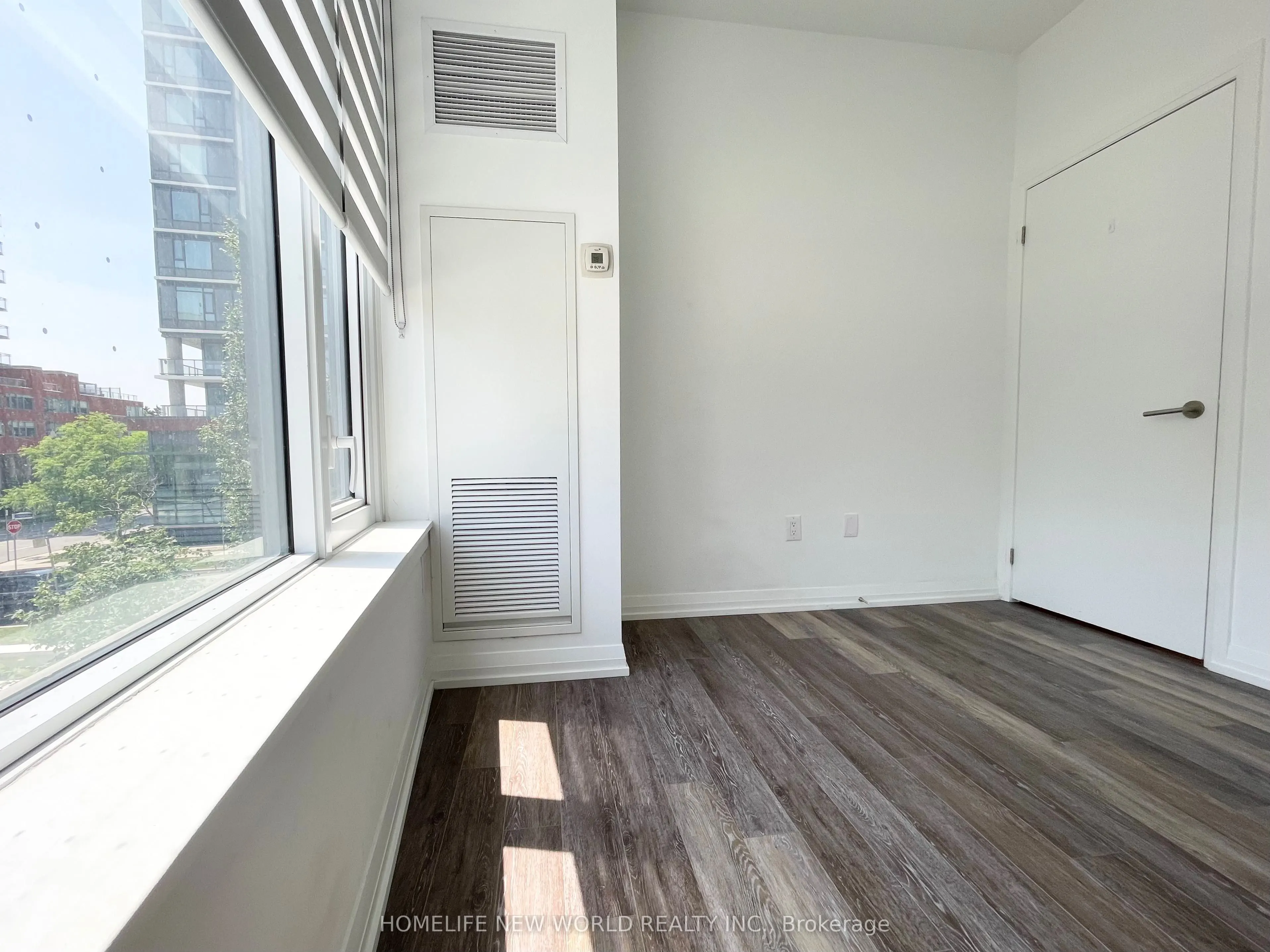 75 Canterbury Place #207