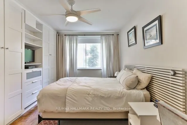 1A Dale Avenue, #206