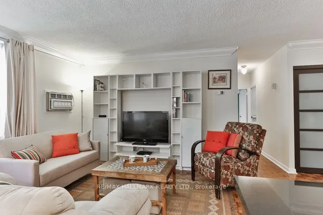 1A Dale Avenue, #206