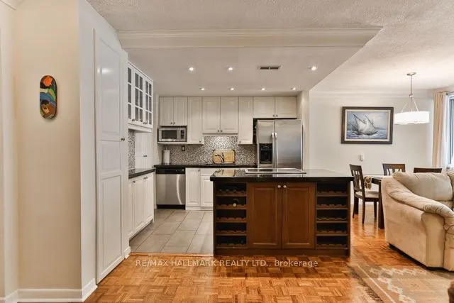 1A Dale Avenue, #206
