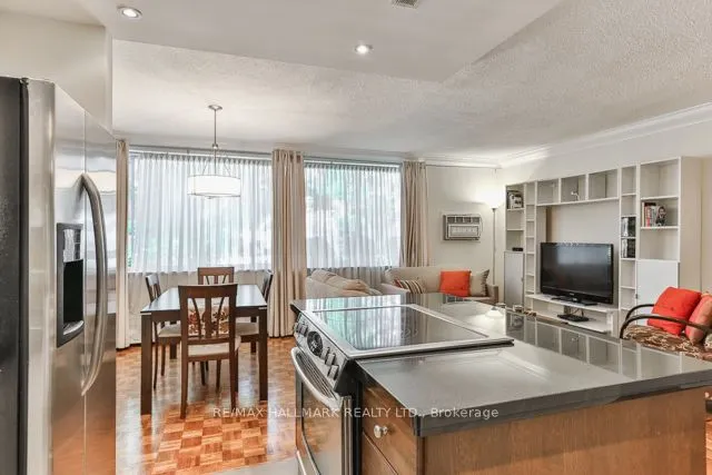 1A Dale Avenue, #206