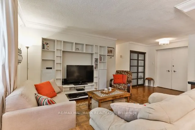 1A Dale Avenue, #206