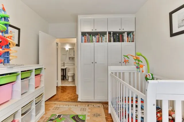 1A Dale Avenue, #206