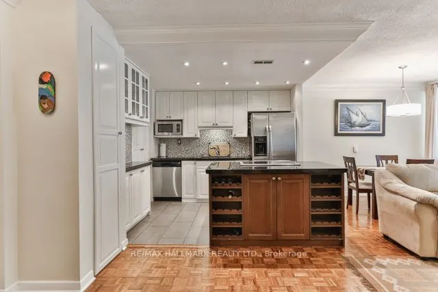 1A Dale Avenue, #206