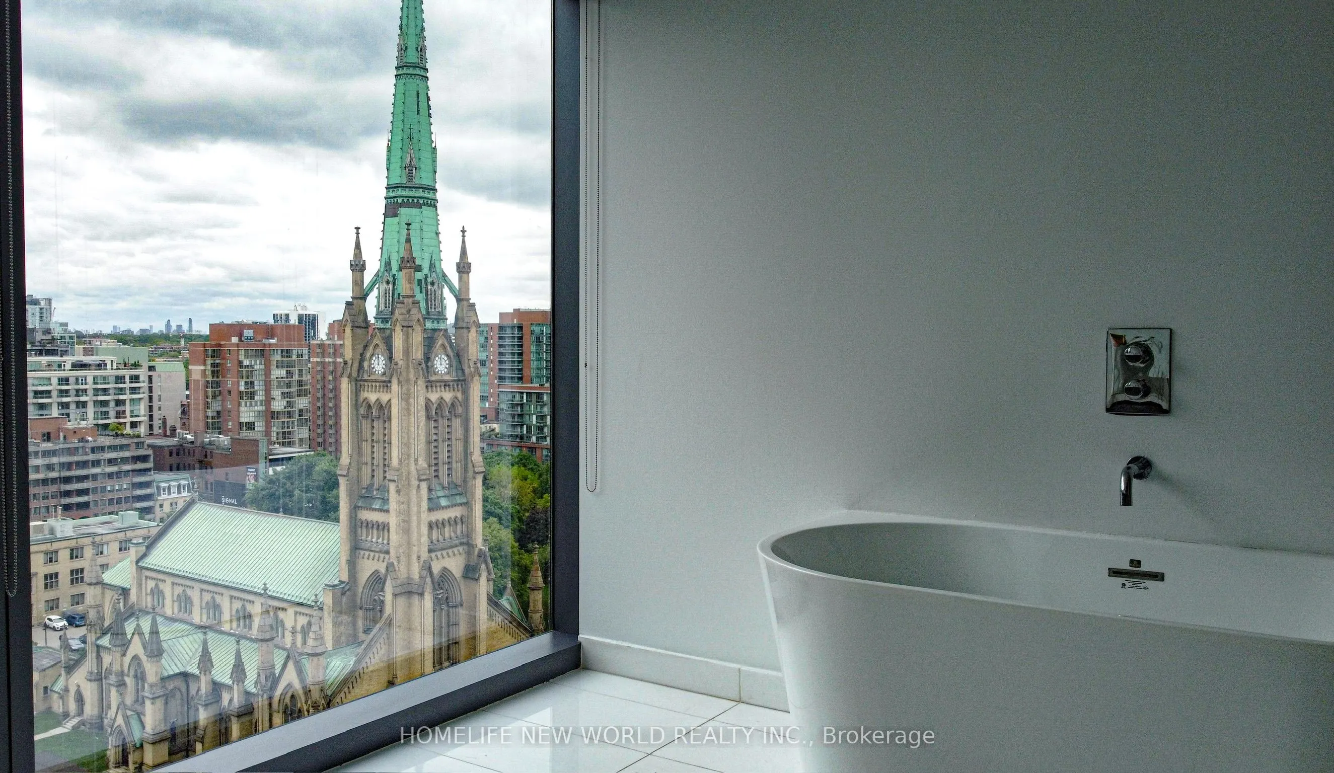 60 Colborne Street, #1502