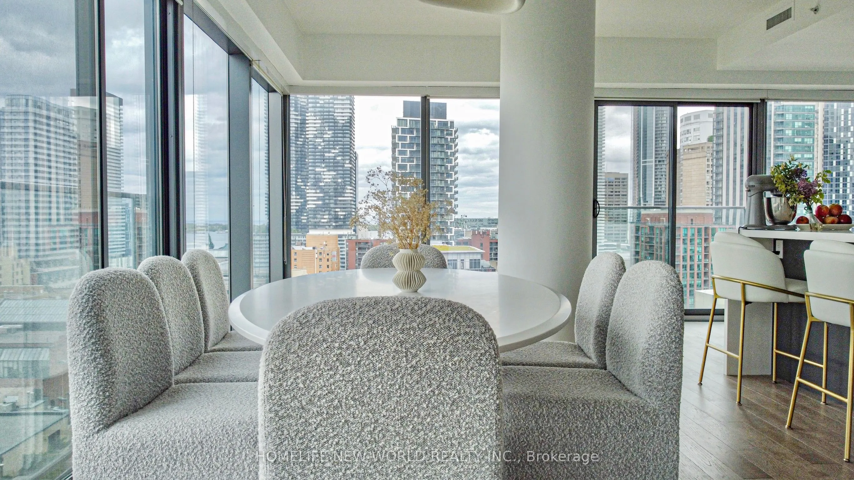 60 Colborne Street, #1502