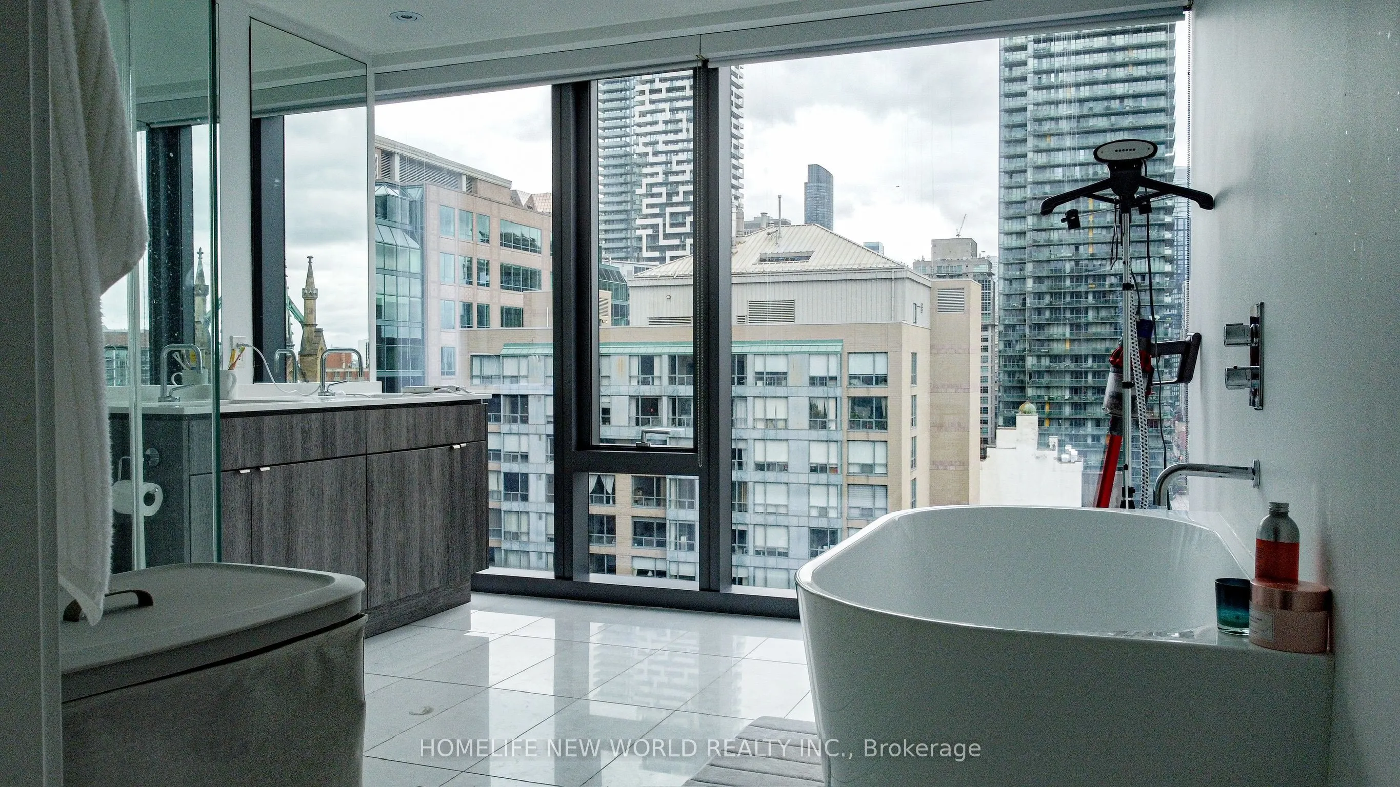 60 Colborne Street, #1502