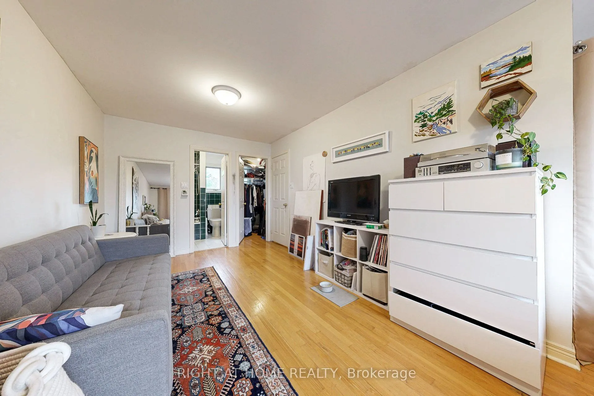 189 Lippincott Street