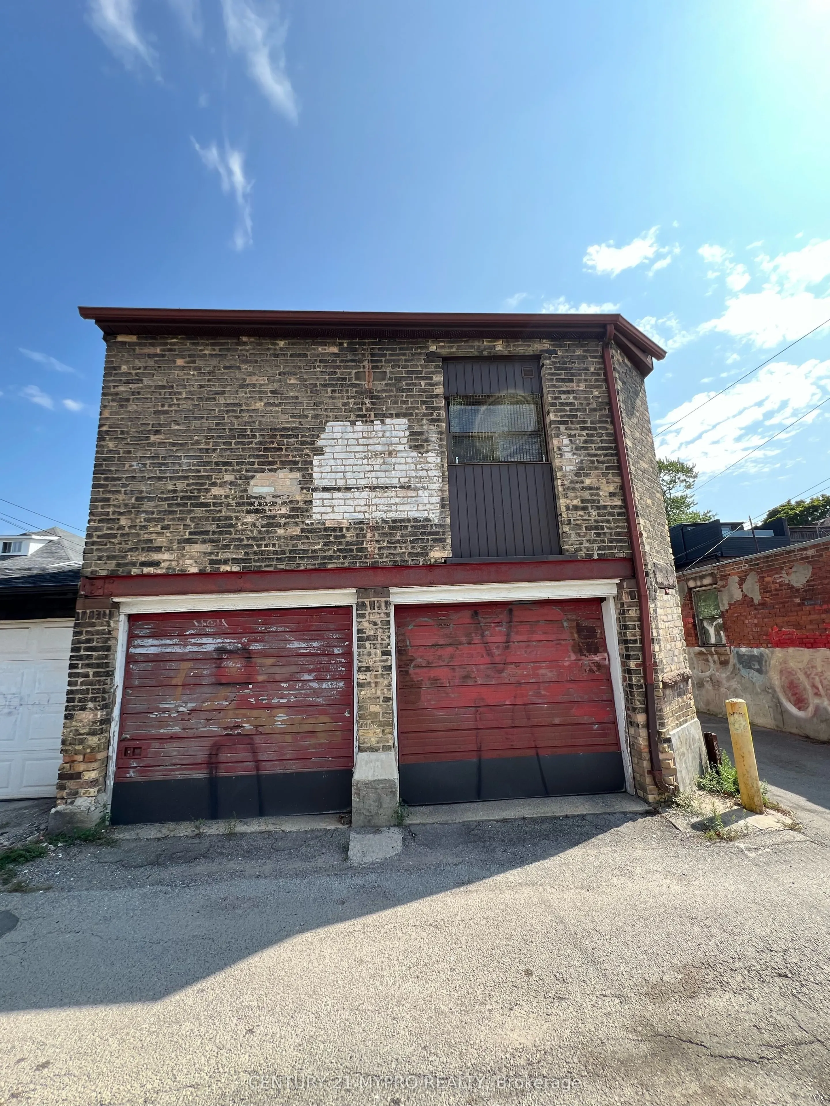 664 Shaw Street