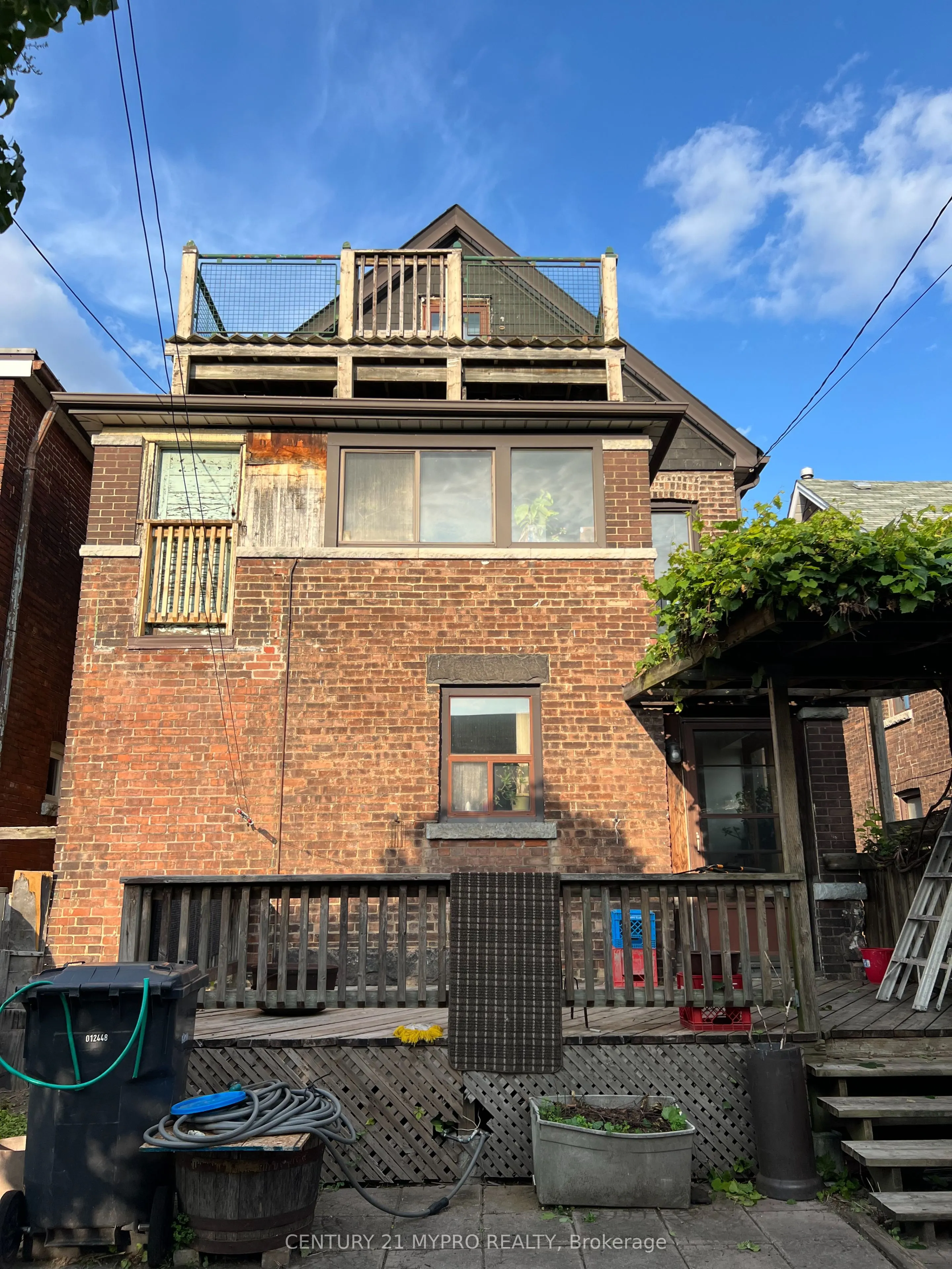 664 Shaw Street